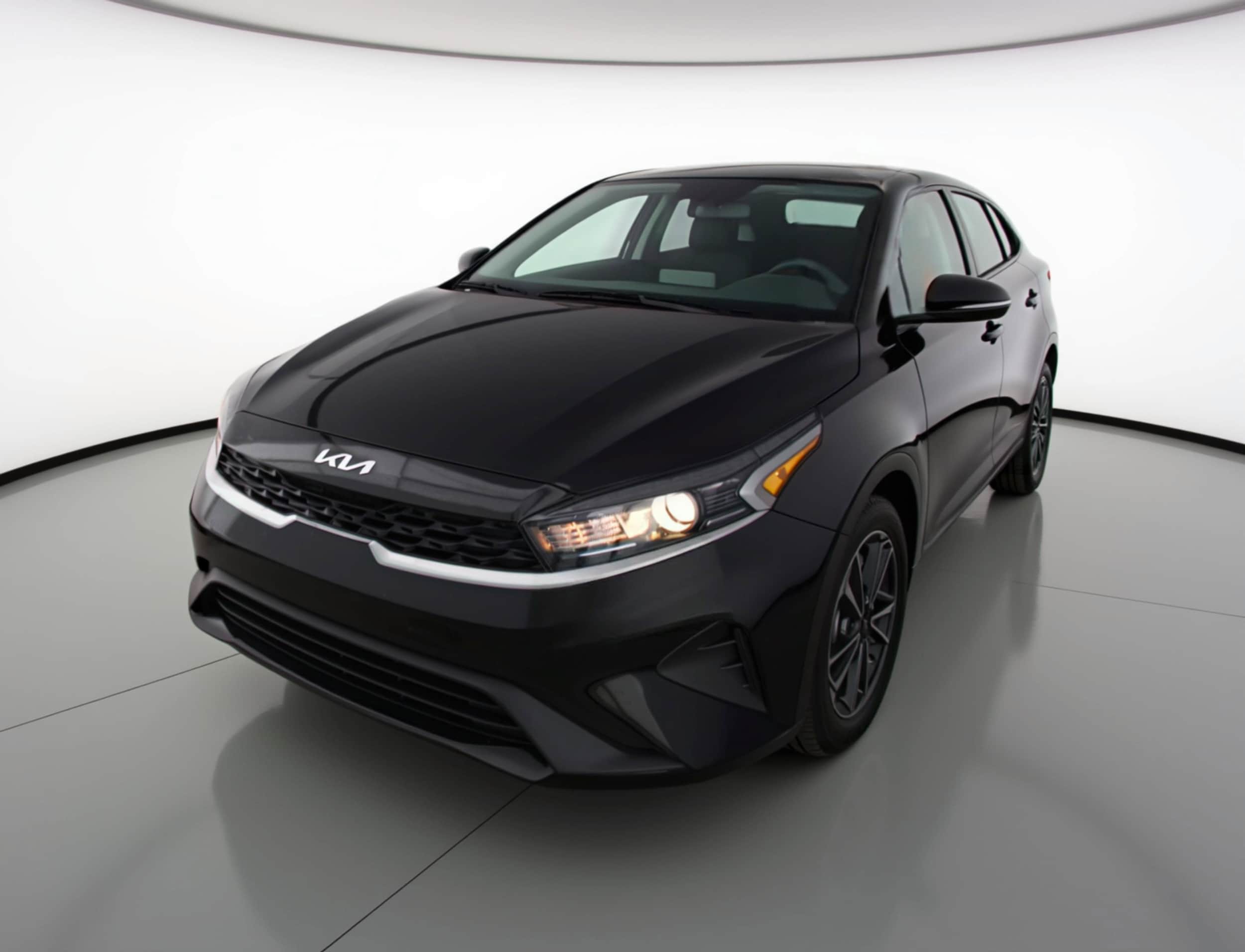 Thumbnail: 2024 Kia Forte - 3