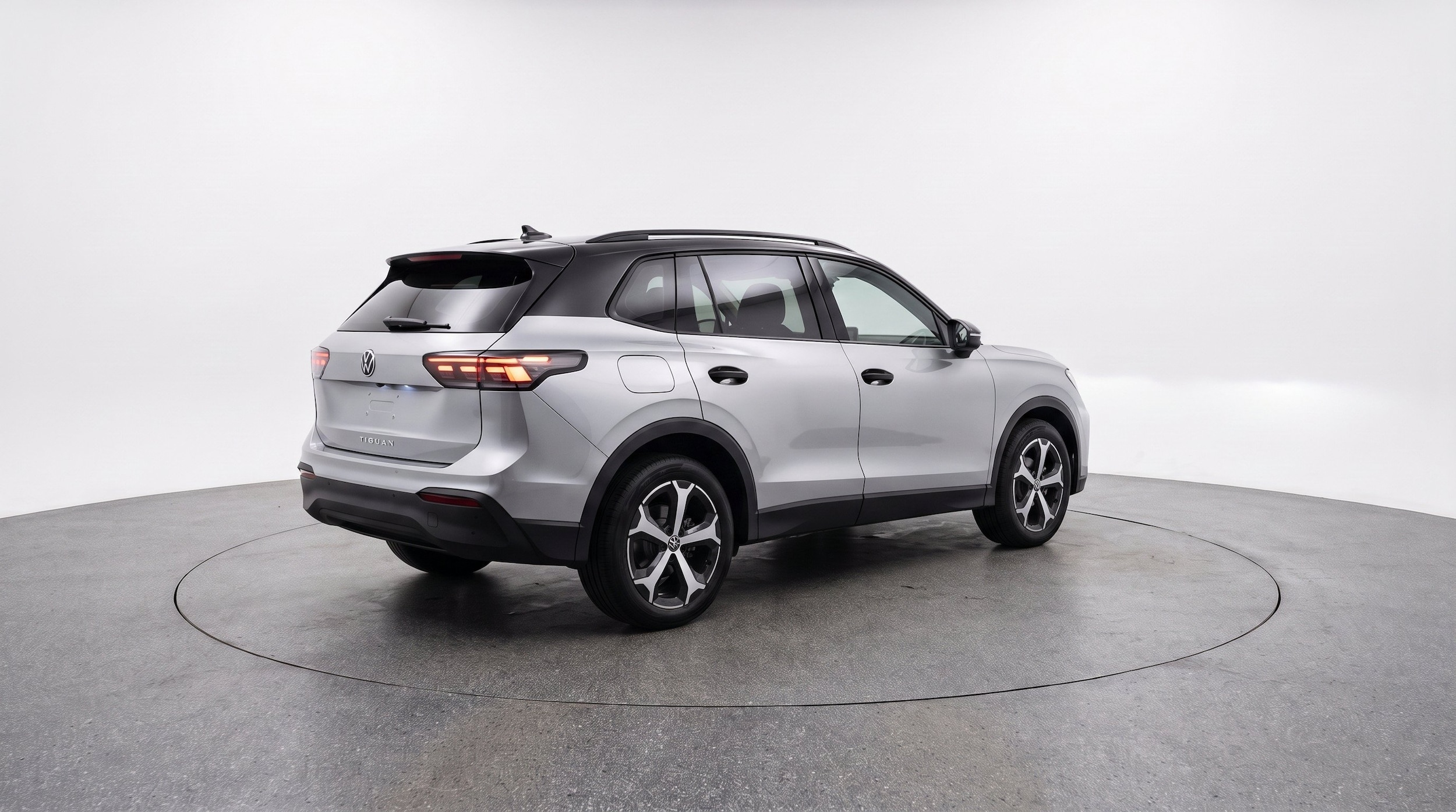 Thumbnail: 2026 Volkswagen Tiguan - 9