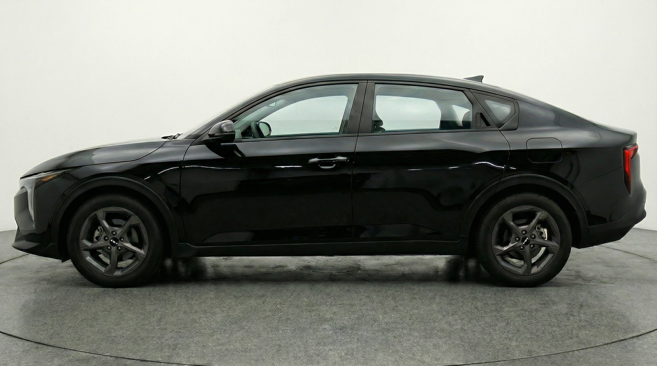 Thumbnail: 2025 Kia K4 - 4