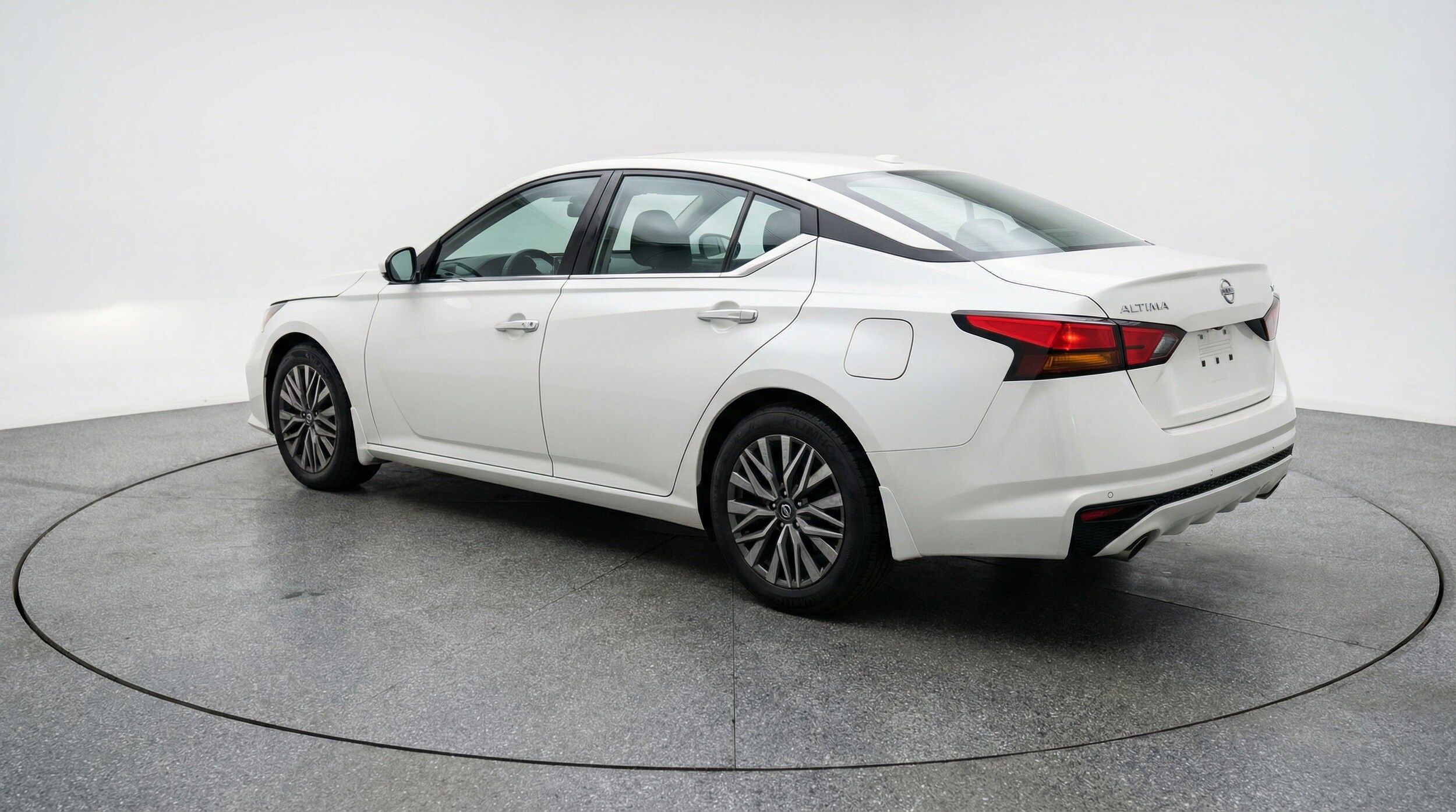 Thumbnail: 2025 Nissan Altima - 5