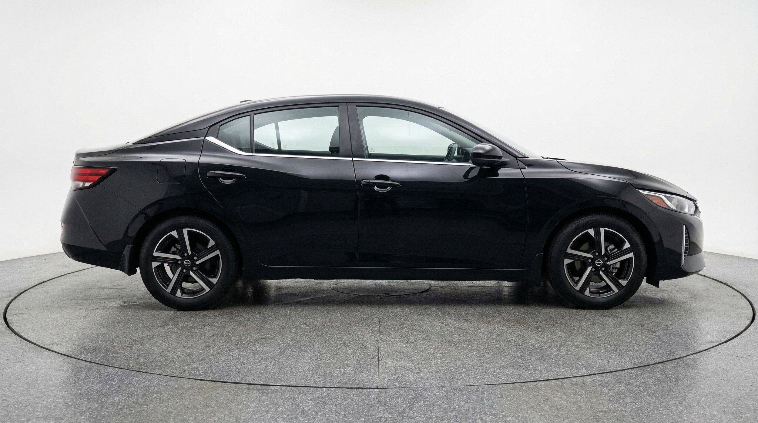 Thumbnail: 2025 Nissan Sentra - 11