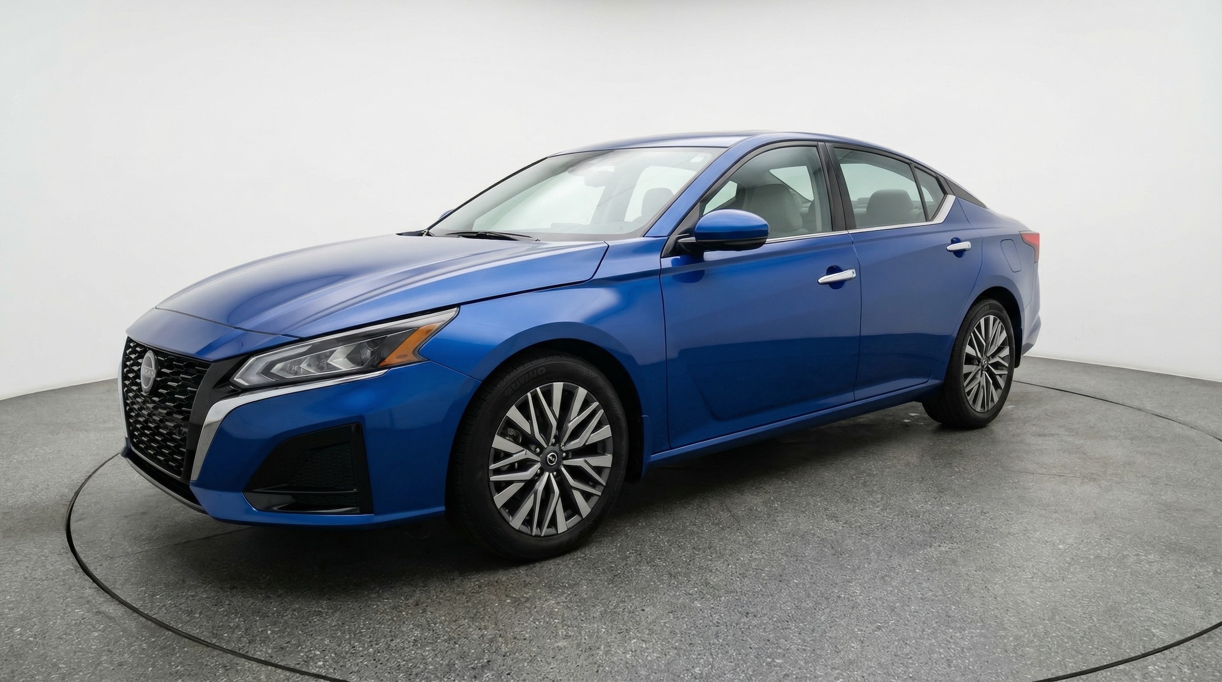 Thumbnail: 2025 Nissan Altima - 3