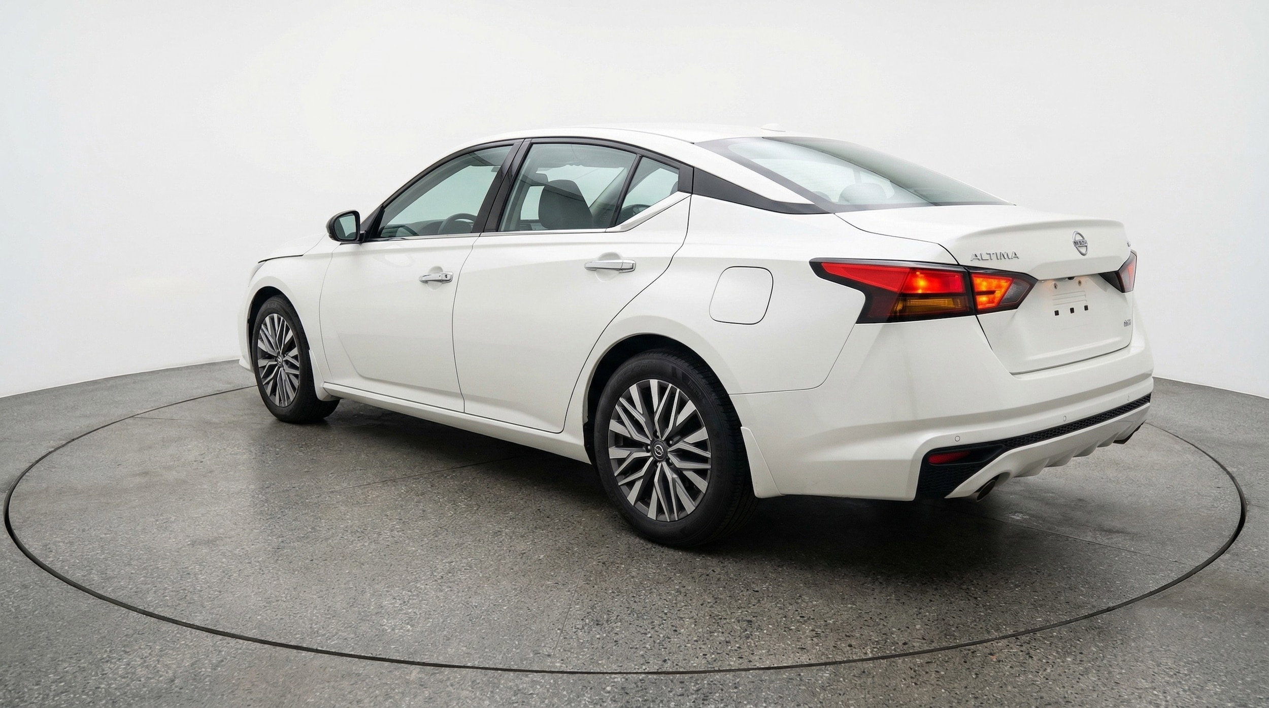 Thumbnail: 2025 Nissan Altima - 6