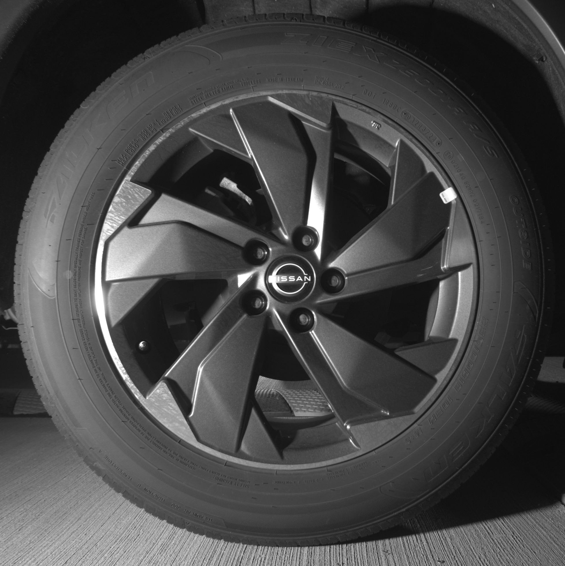 Thumbnail: 2025 Nissan Rogue - 15