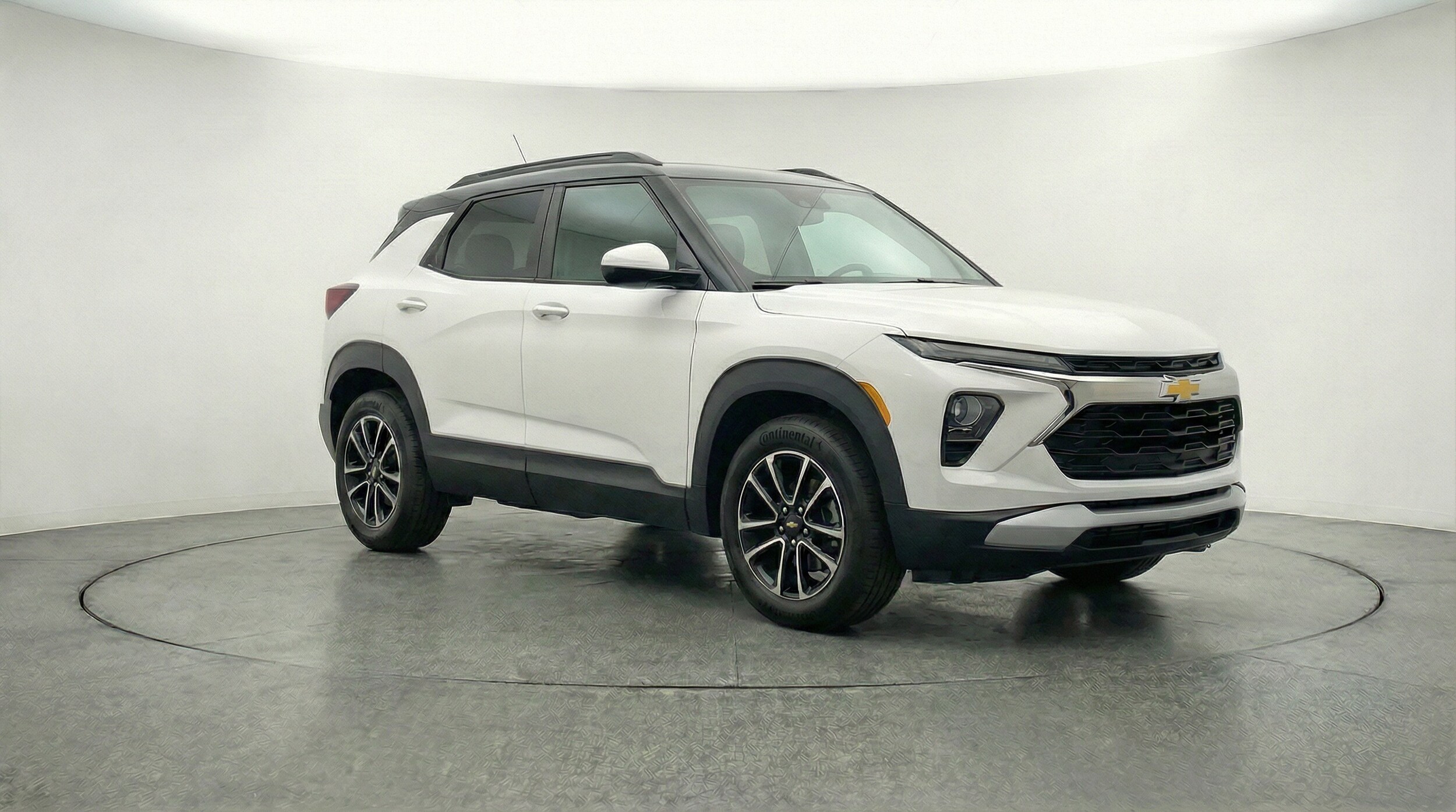 Thumbnail: 2025 Chevrolet TrailBlazer - 1