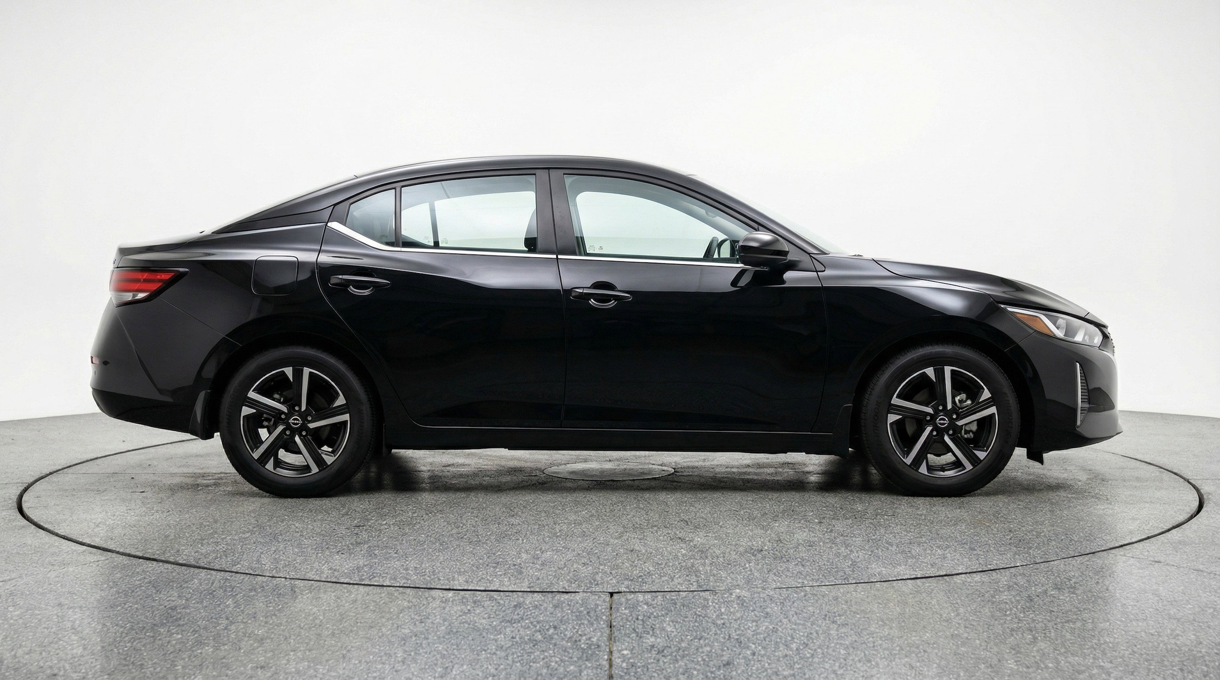 Thumbnail: 2025 Nissan Sentra - 11