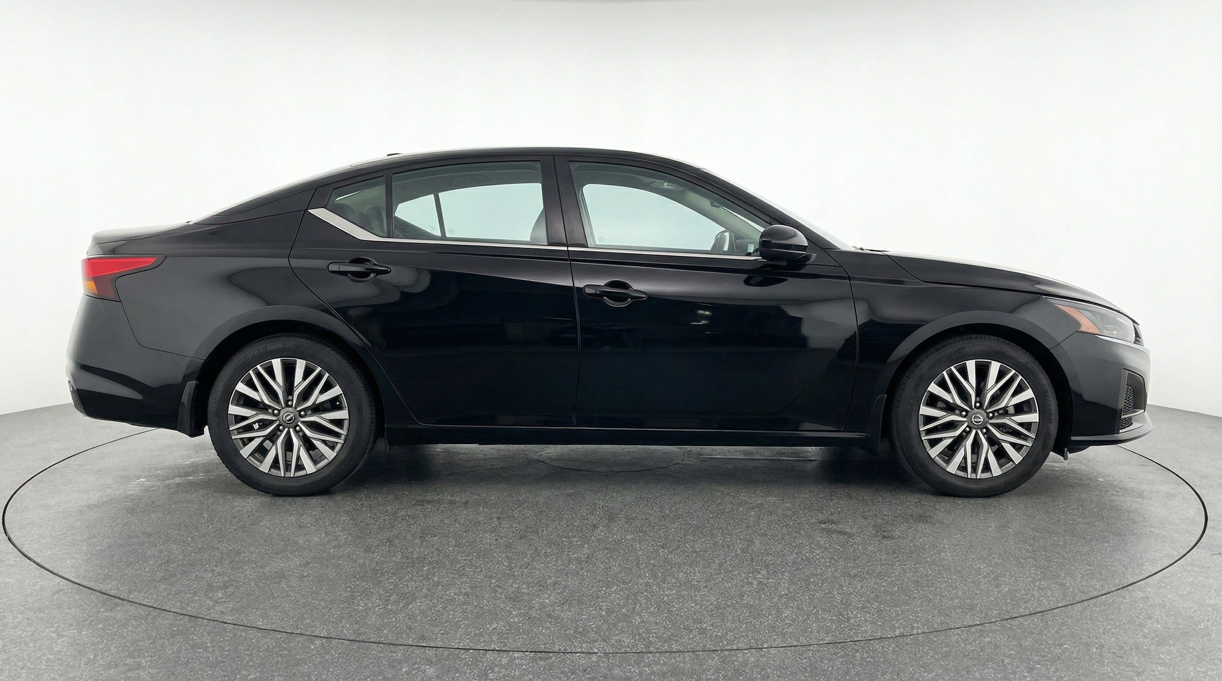 Thumbnail: 2025 Nissan Altima - 11