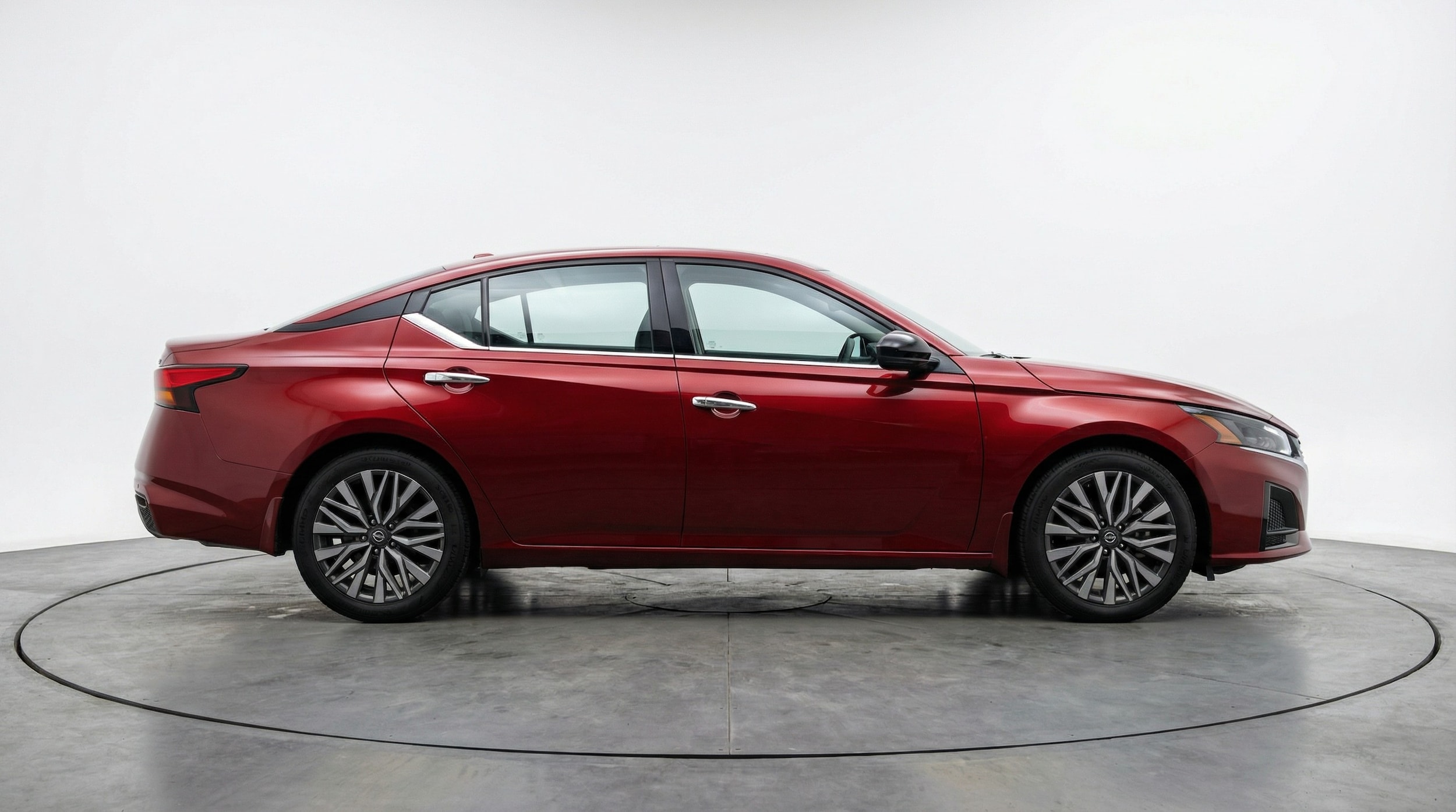 Thumbnail: 2025 Nissan Altima - 8