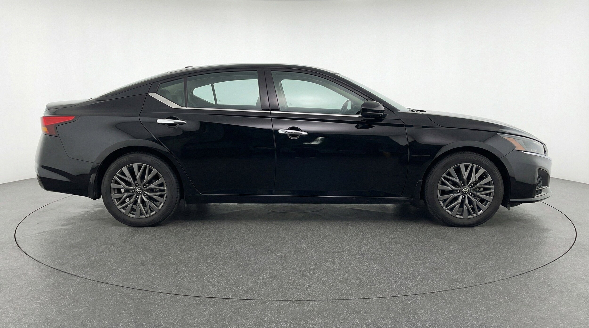 Thumbnail: 2025 Nissan Altima - 11