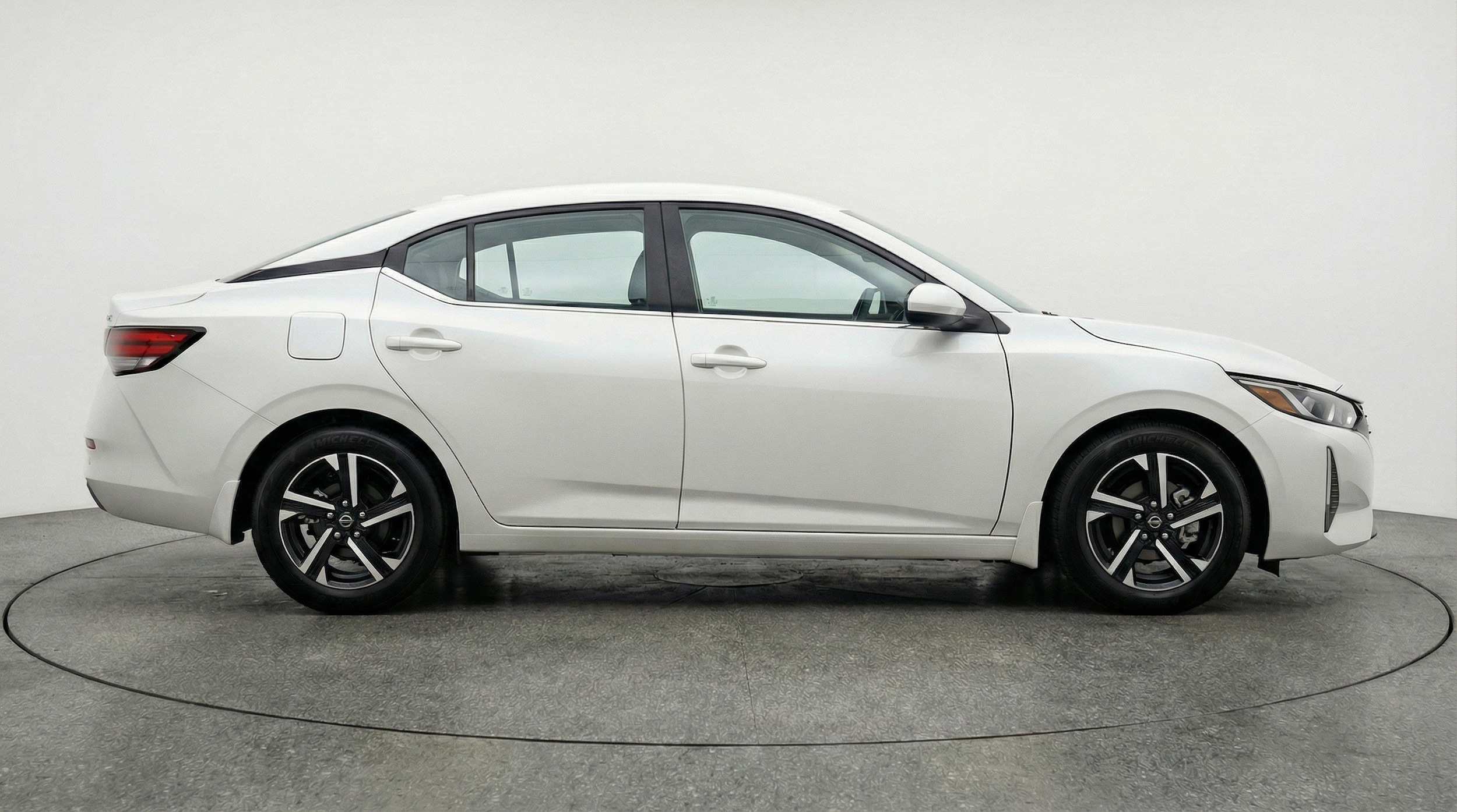 Thumbnail: 2025 Nissan Sentra - 11