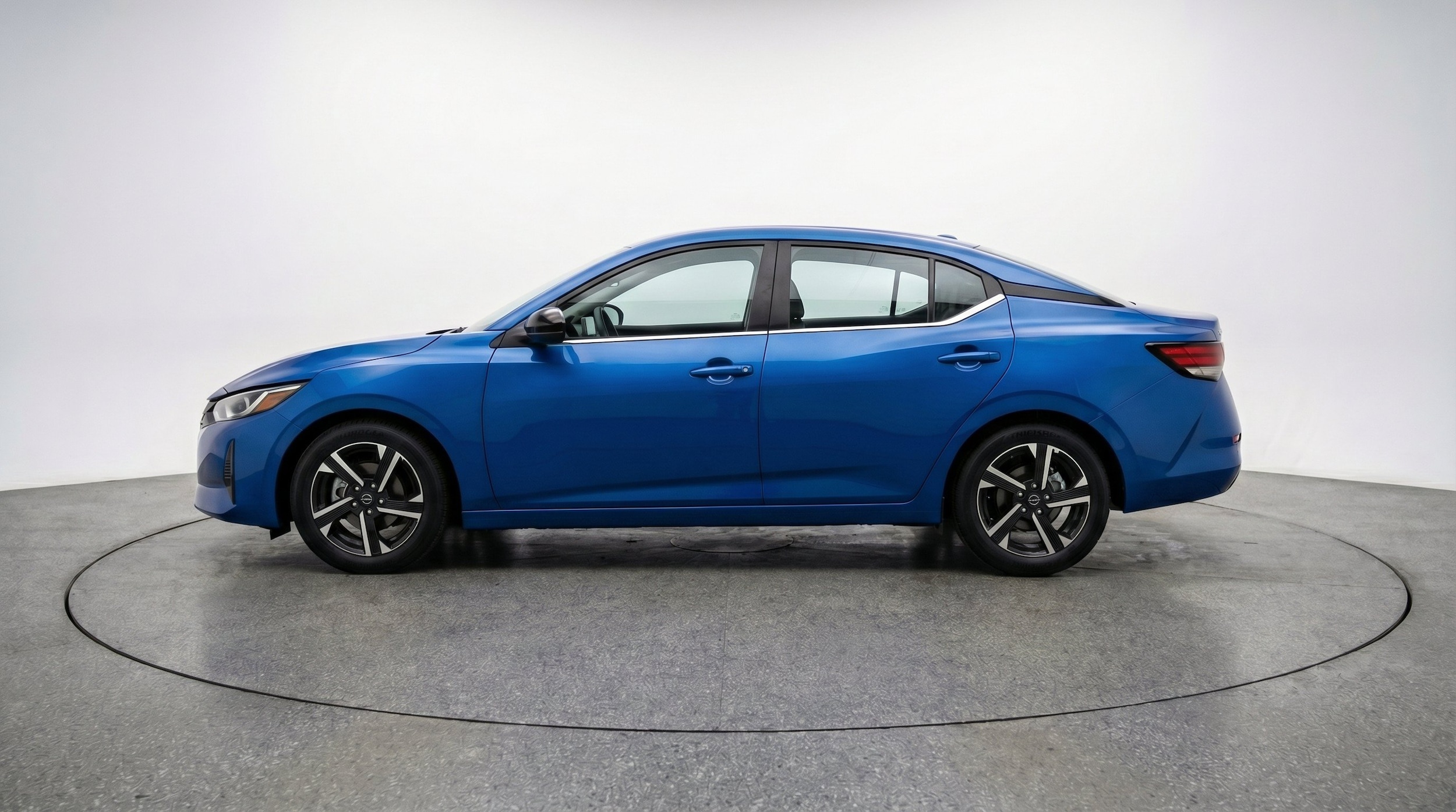 Thumbnail: 2025 Nissan Sentra - 5