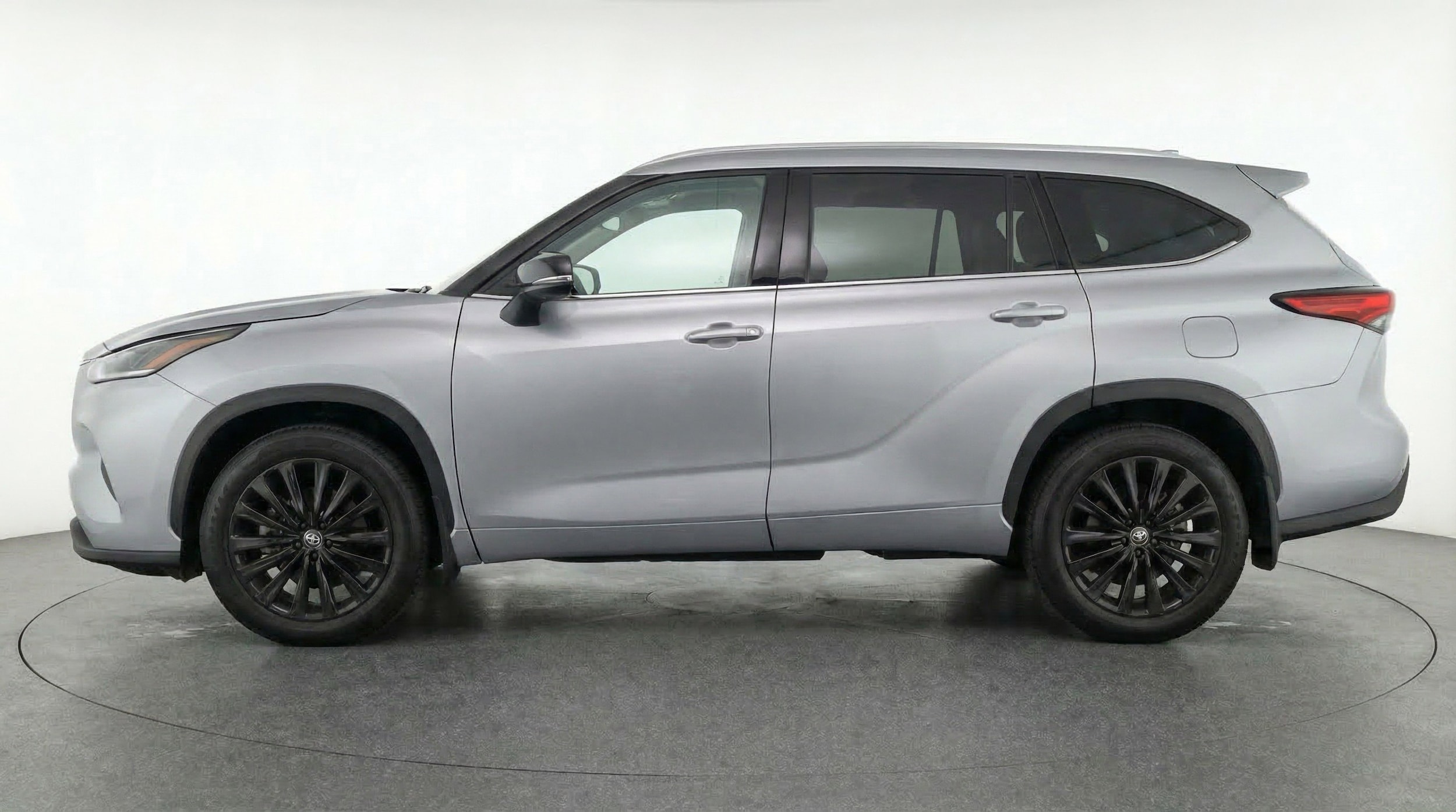 Thumbnail: 2025 Toyota Highlander - 5