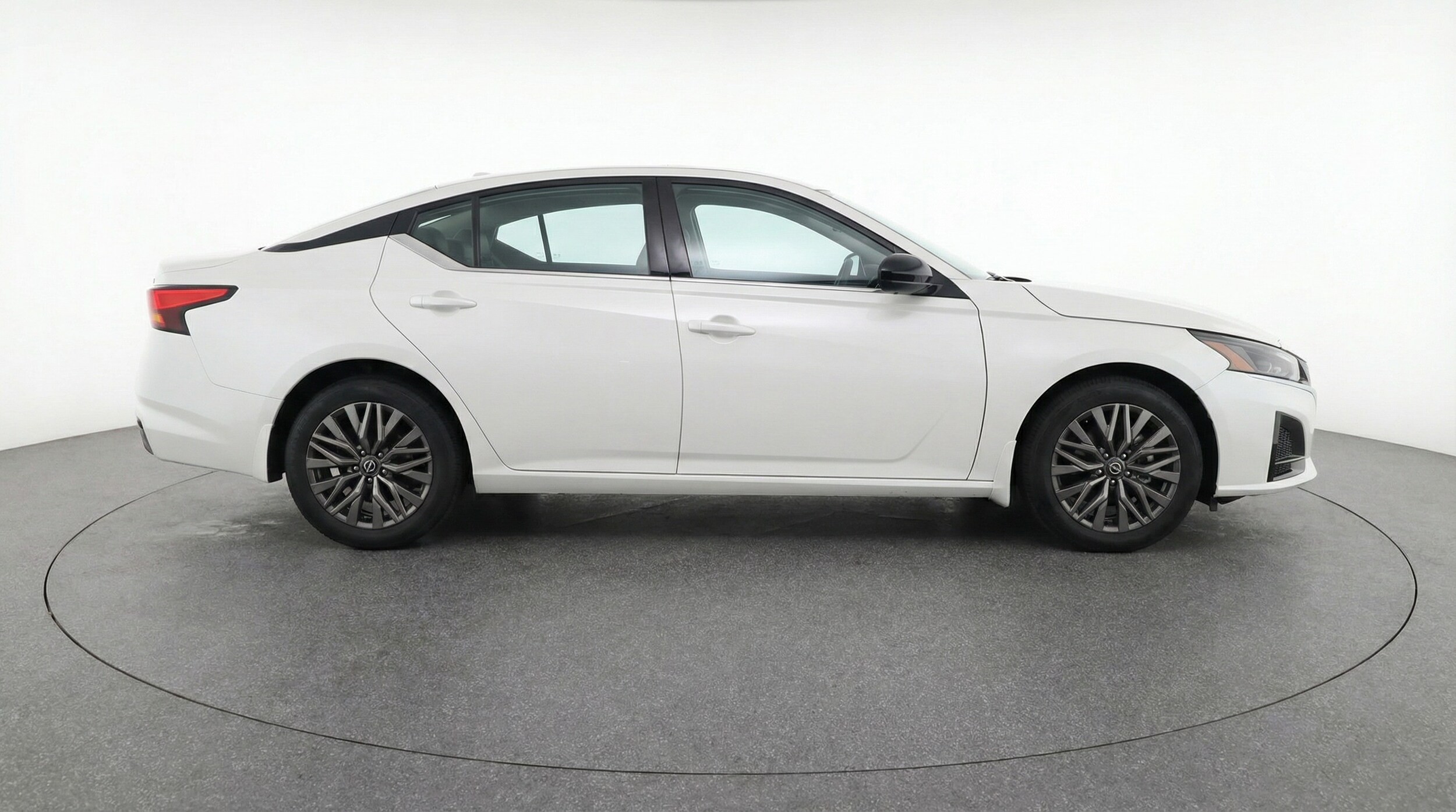 Thumbnail: 2025 Nissan Altima - 8