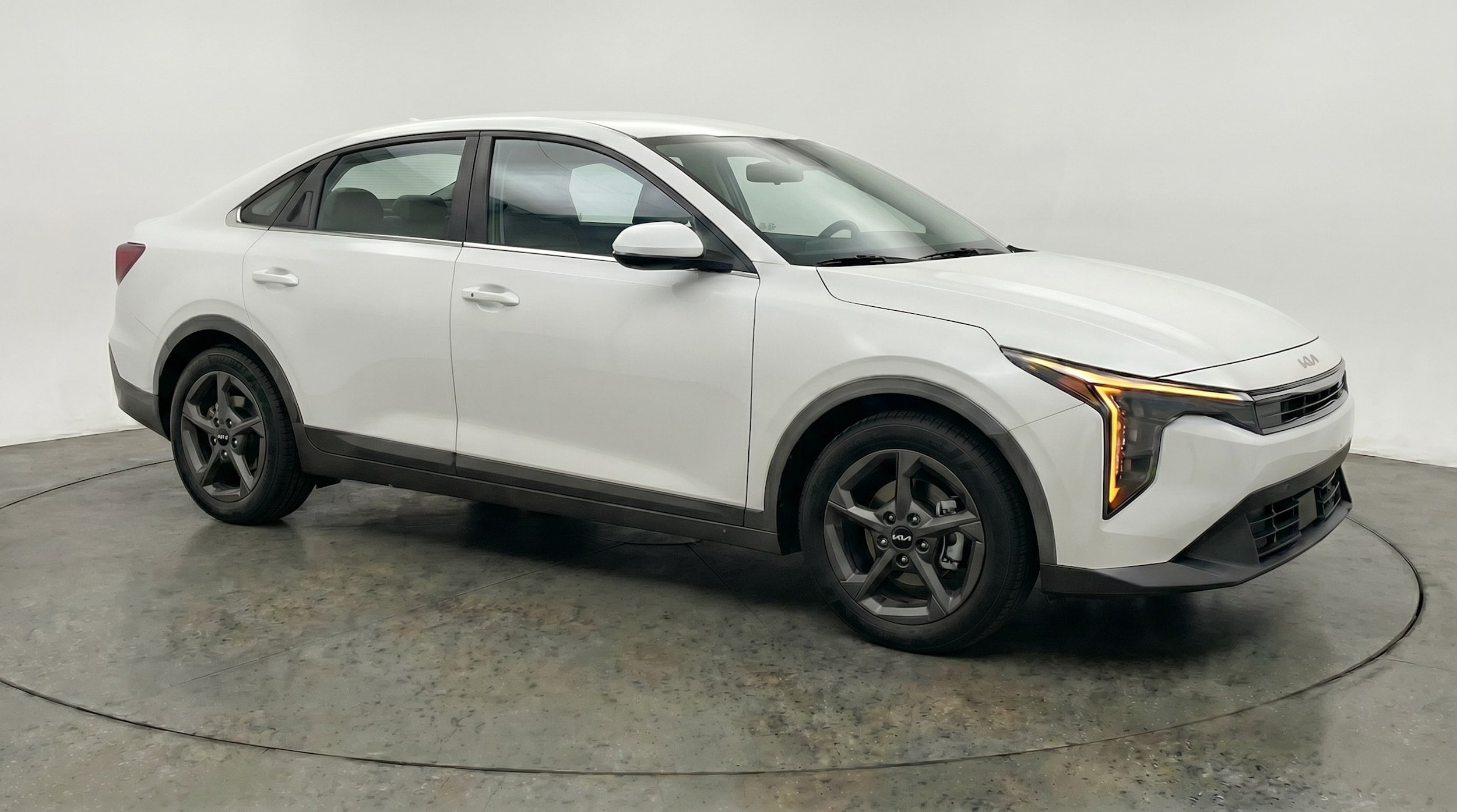 Thumbnail: 2026 Kia K4 - 1