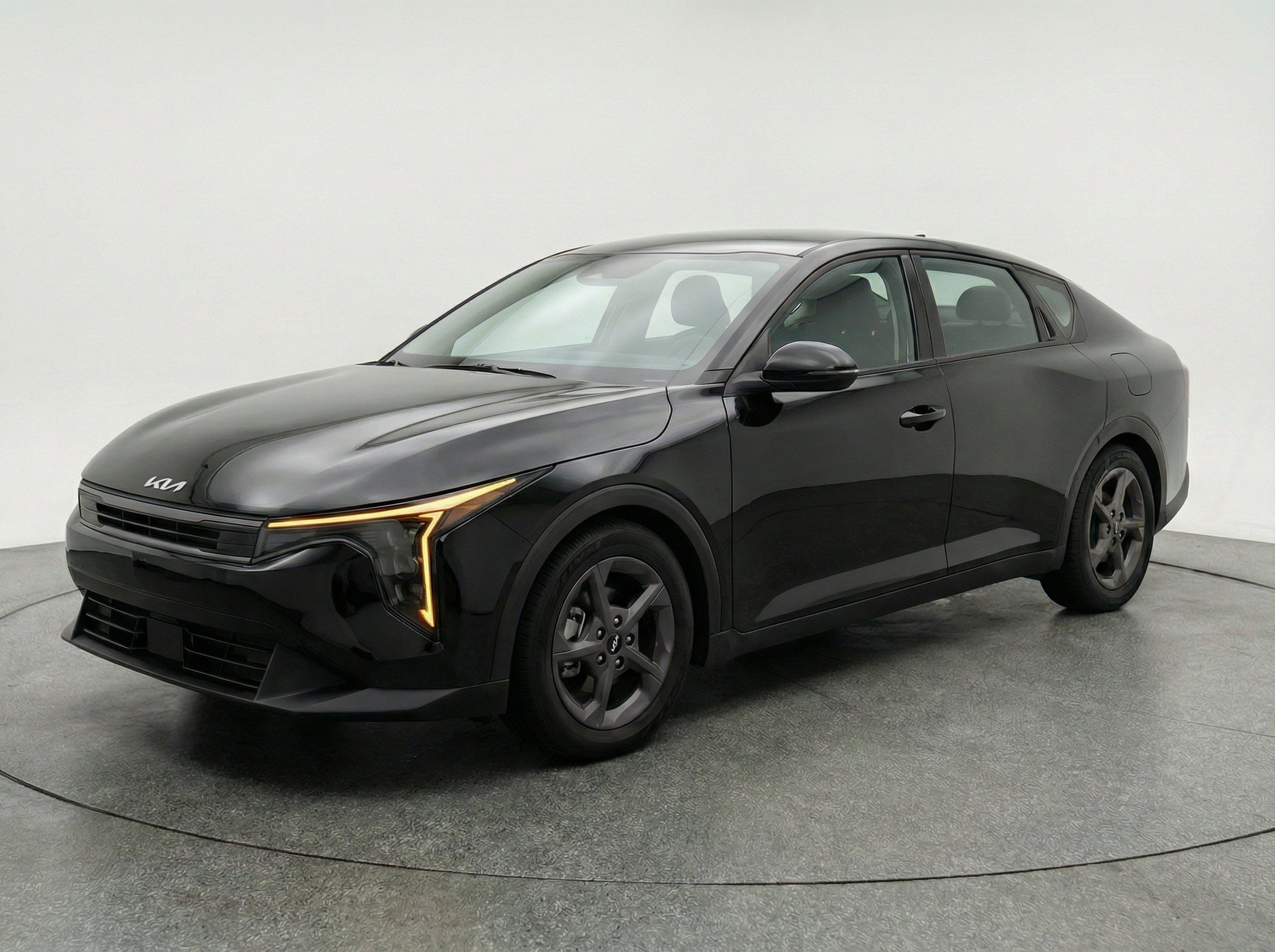Thumbnail: 2025 Kia K4 - 3