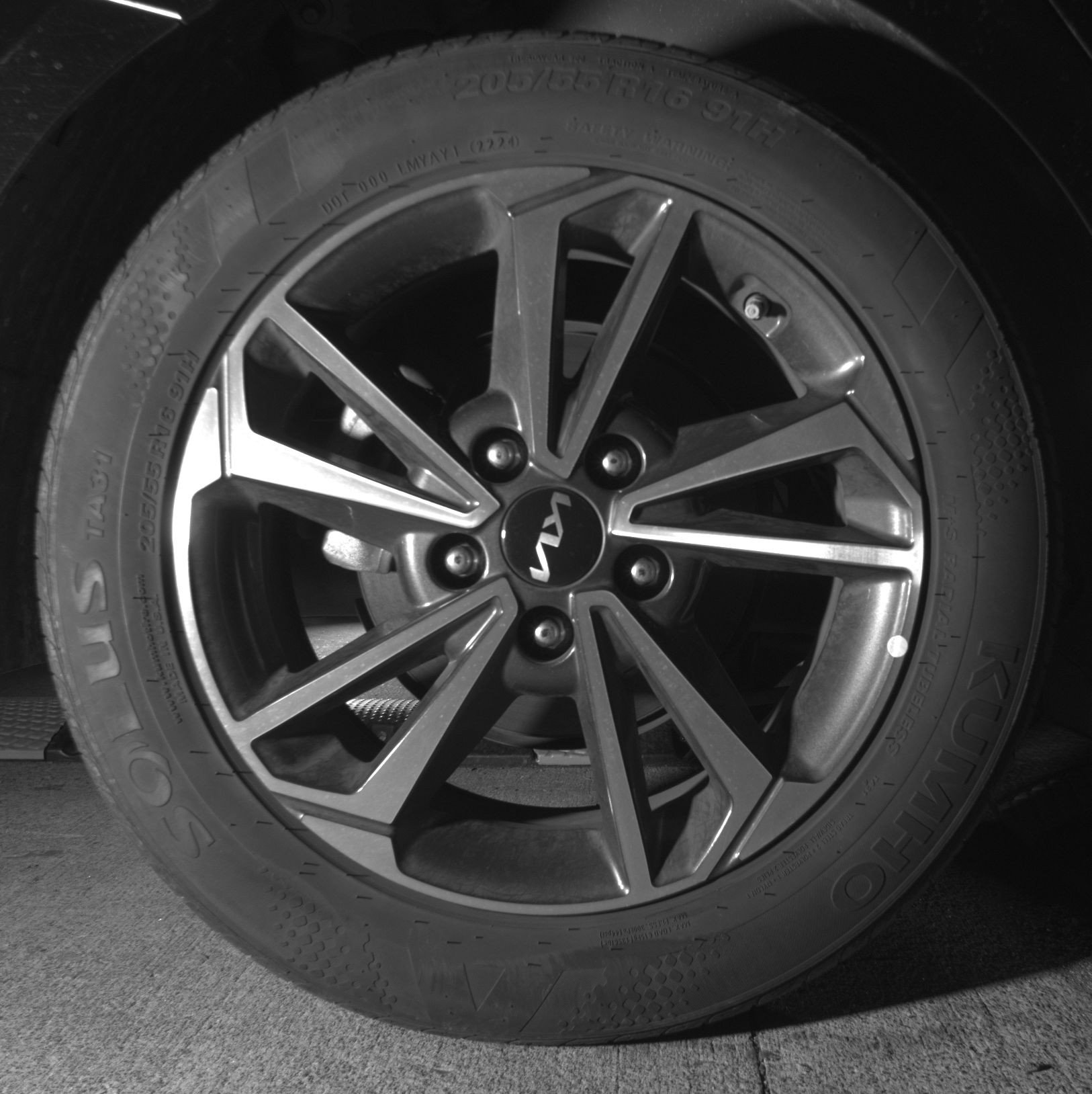 Thumbnail: 2024 Kia Forte - 15