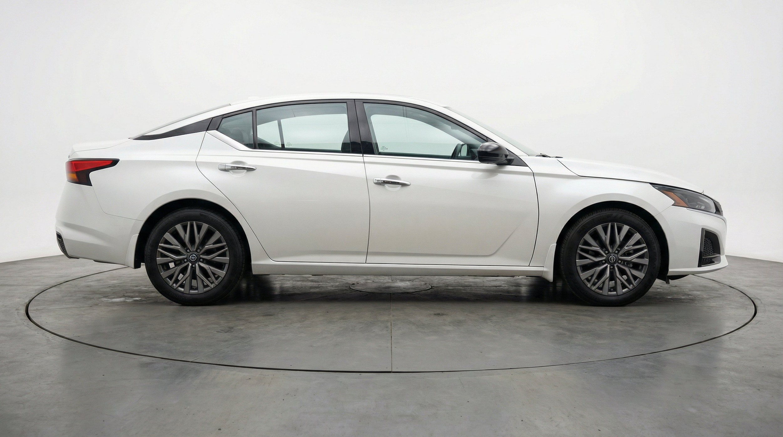 Thumbnail: 2025 Nissan Altima - 11
