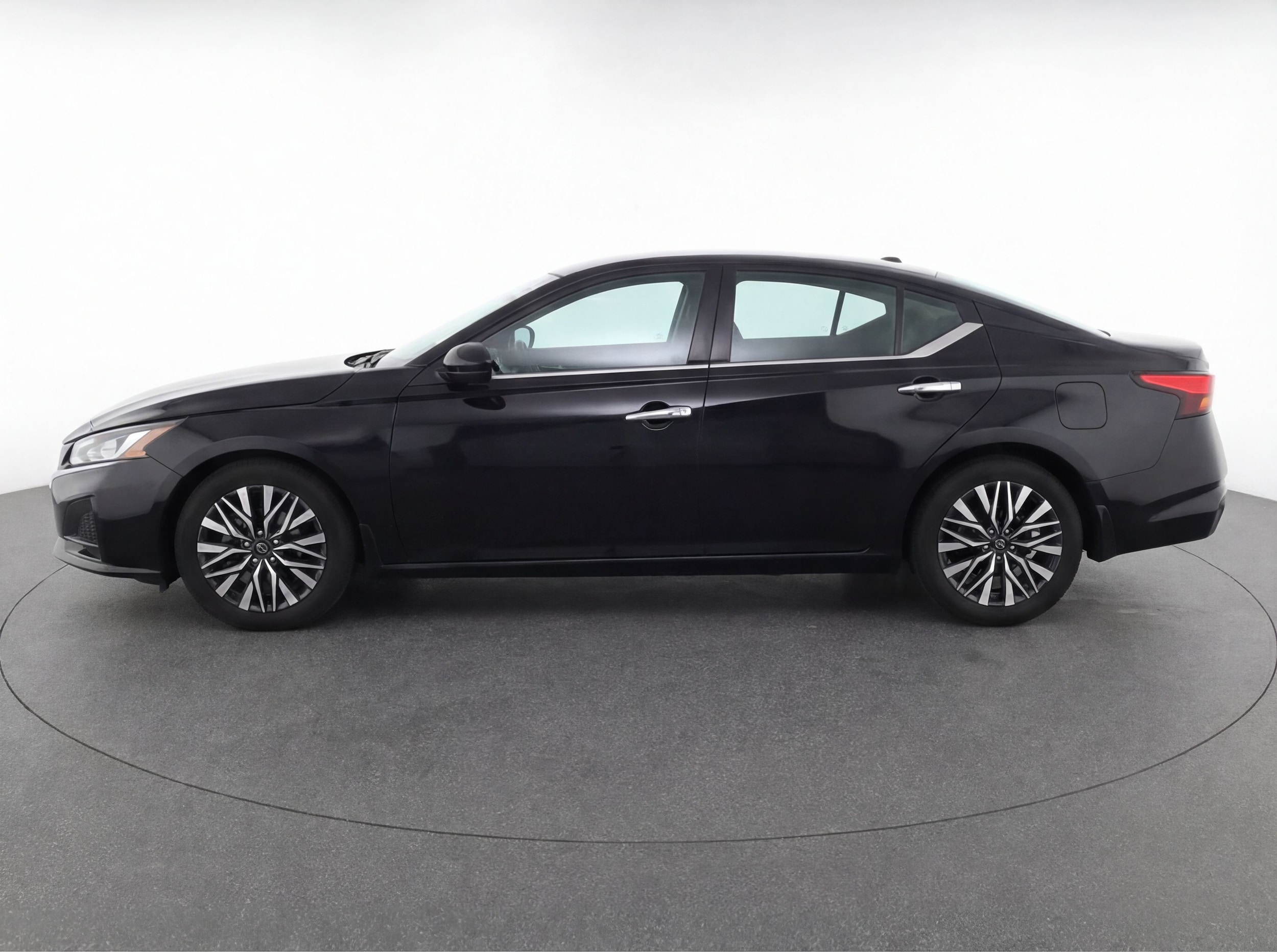 Thumbnail: 2024 Nissan Altima - 4