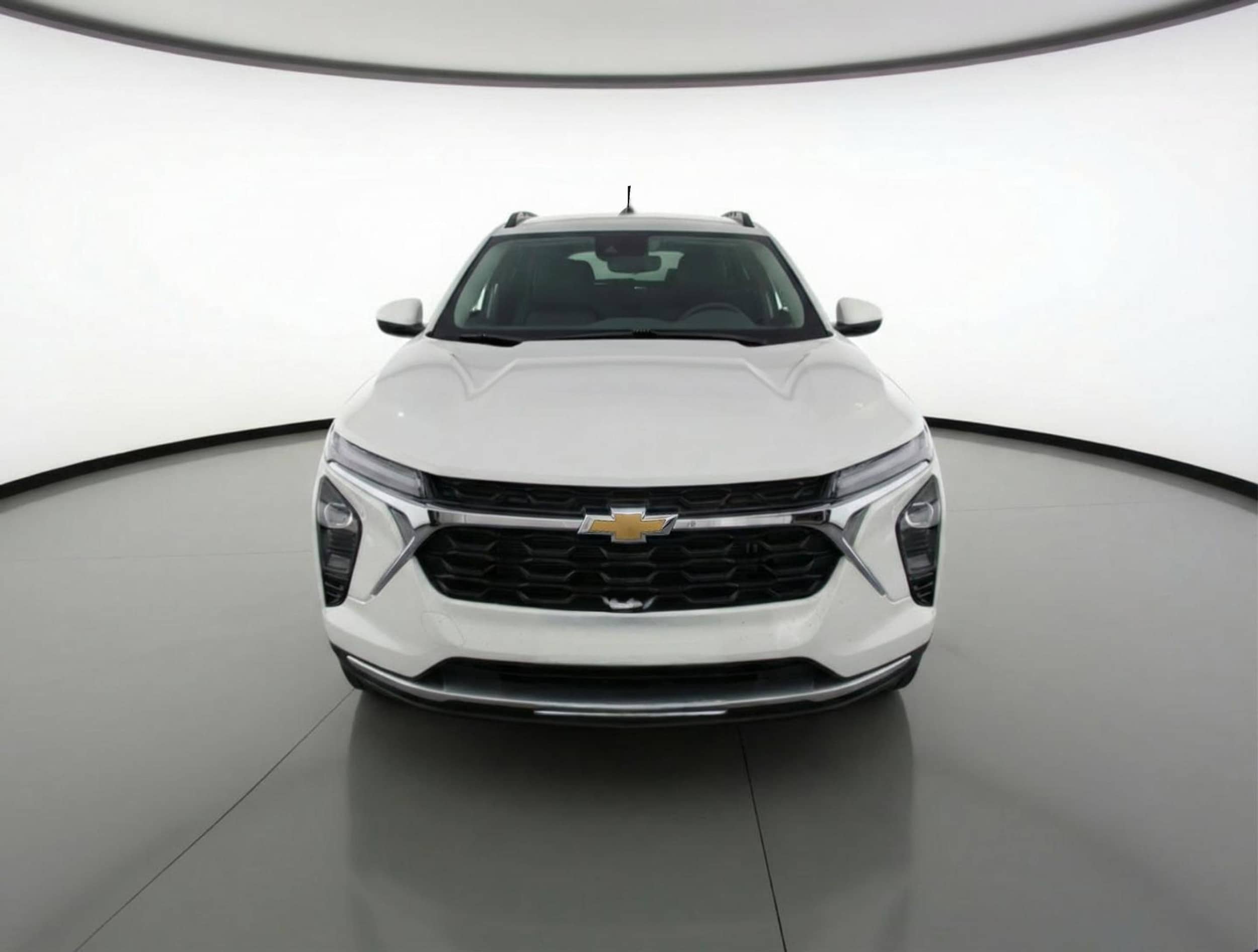 Thumbnail: 2025 Chevrolet Trax - 2