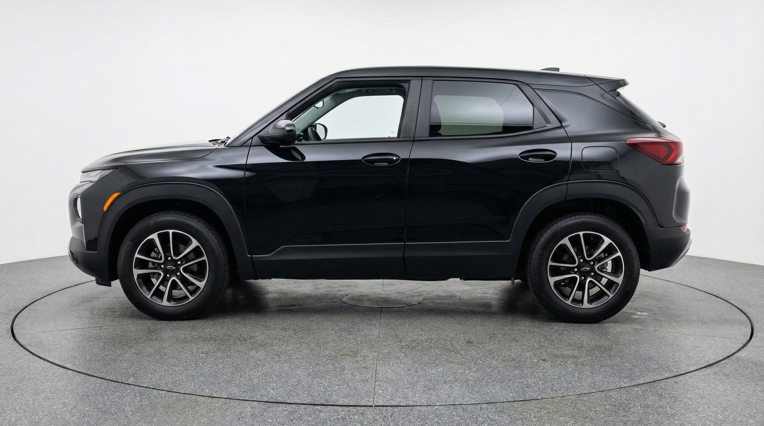 Thumbnail: 2025 Chevrolet TrailBlazer - 5