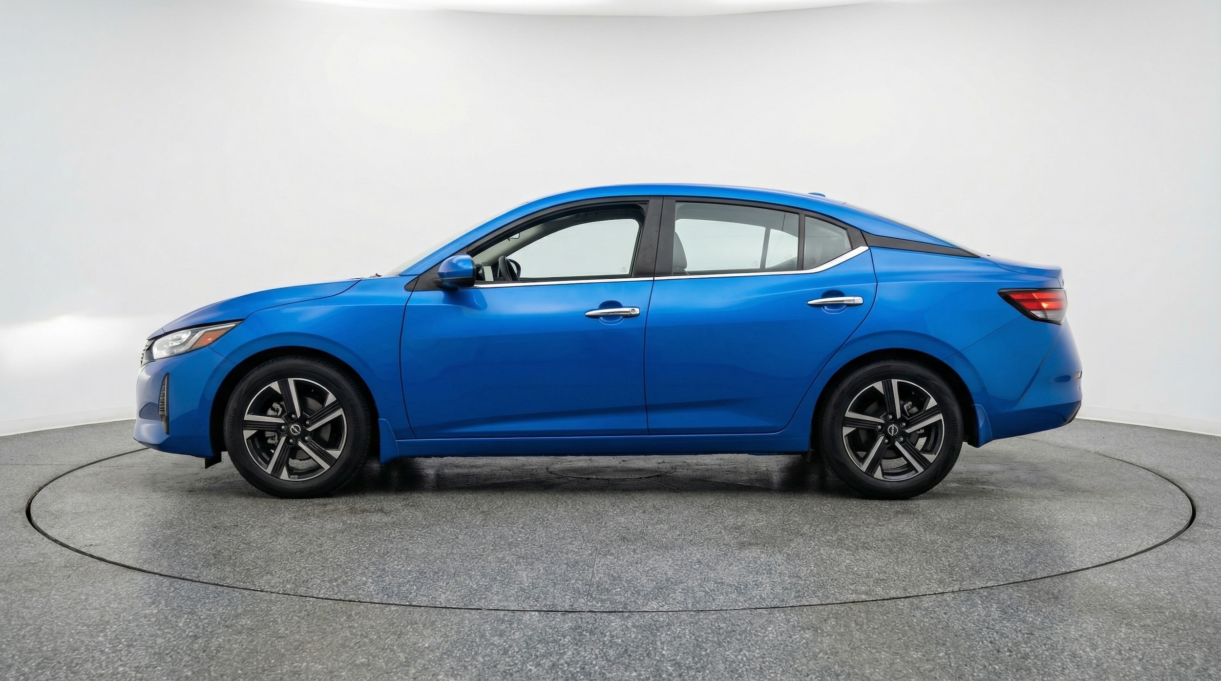 Thumbnail: 2025 Nissan Sentra - 4