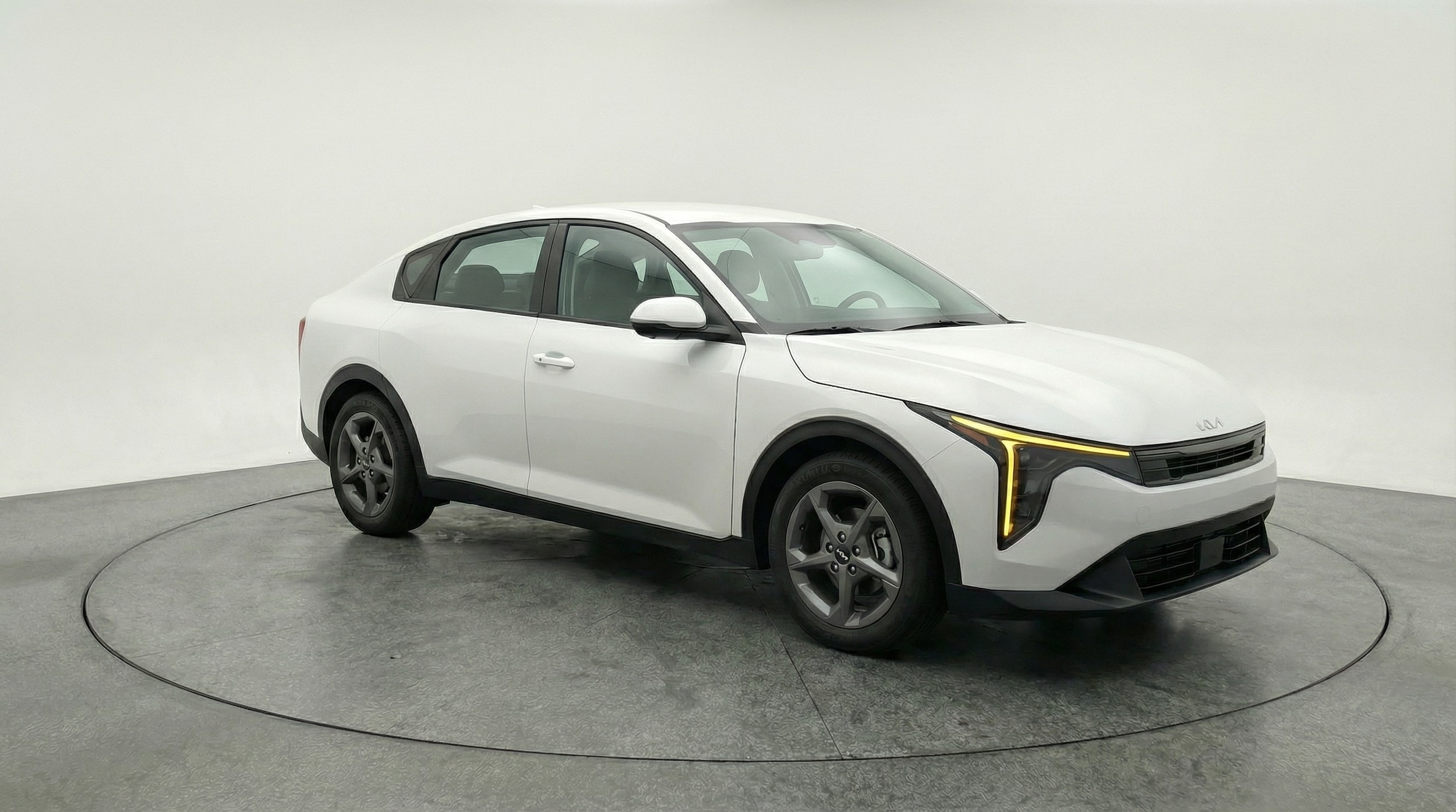 Thumbnail: 2025 Kia K4 - 1