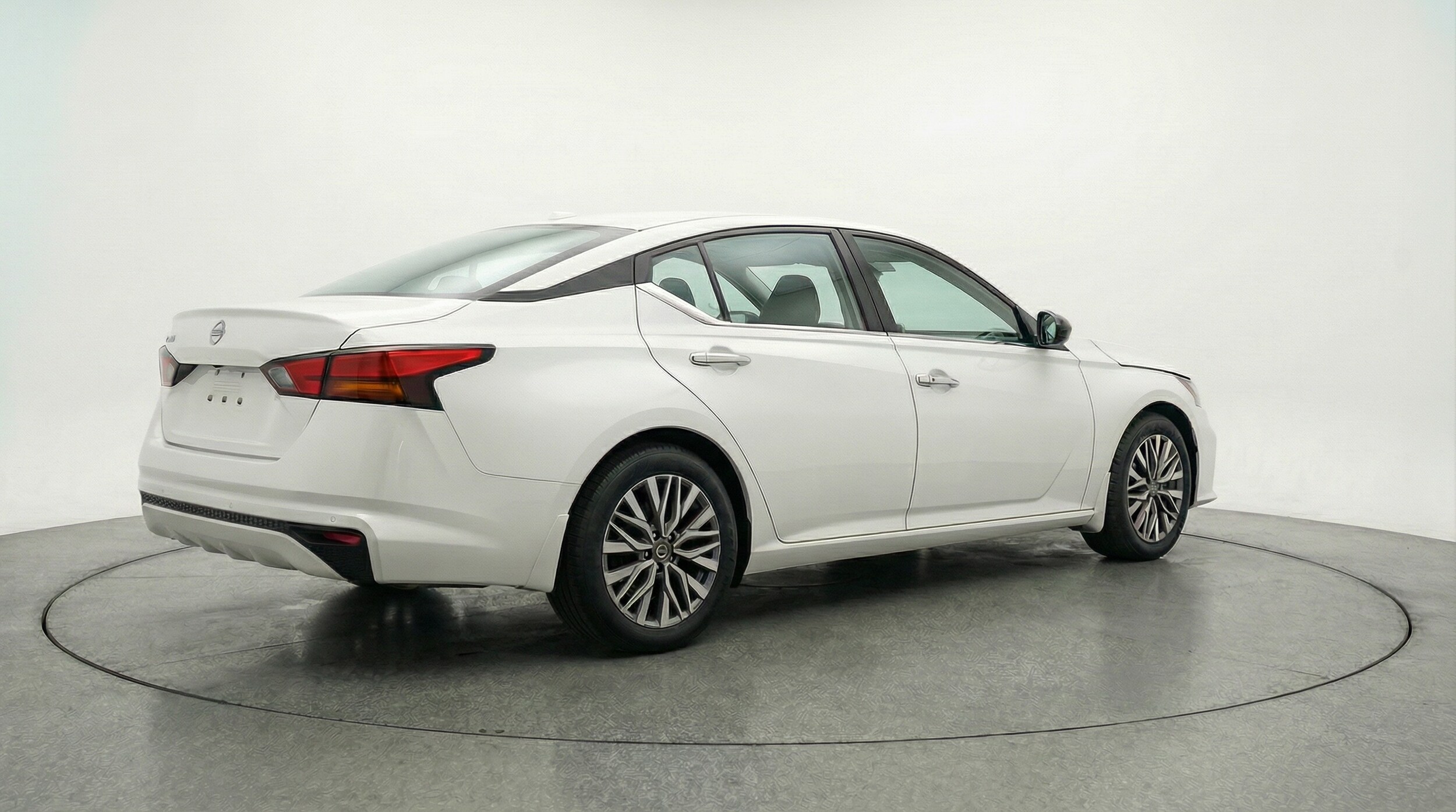 Thumbnail: 2025 Nissan Altima - 7