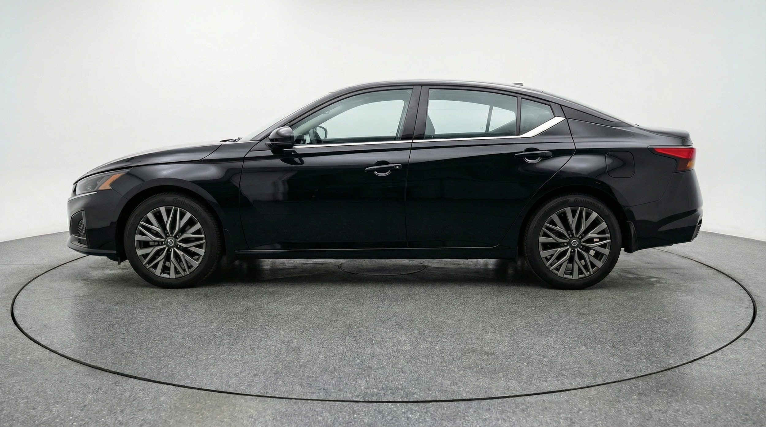 Thumbnail: 2025 Nissan Altima - 4