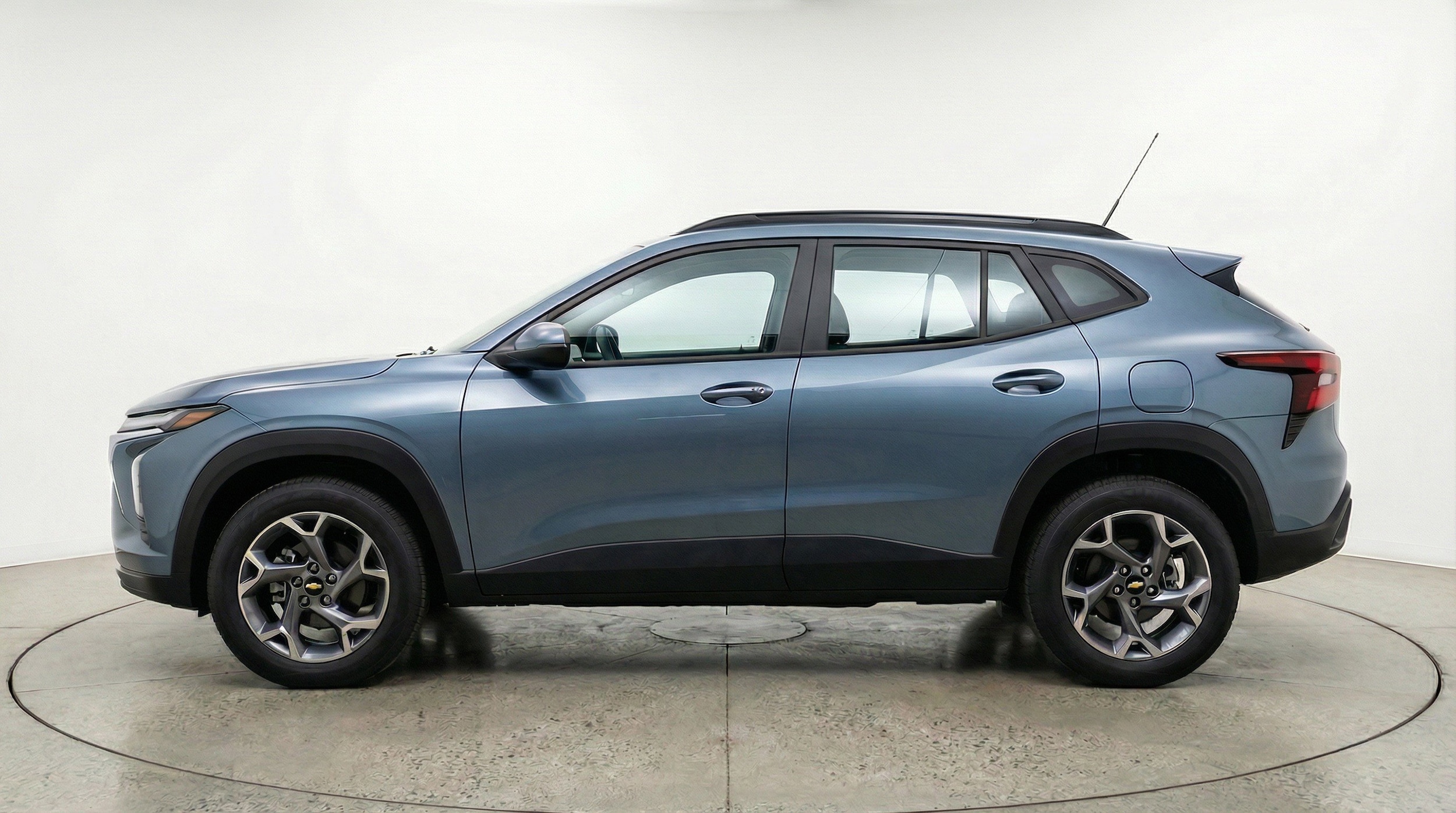 Thumbnail: 2025 Chevrolet Trax - 5