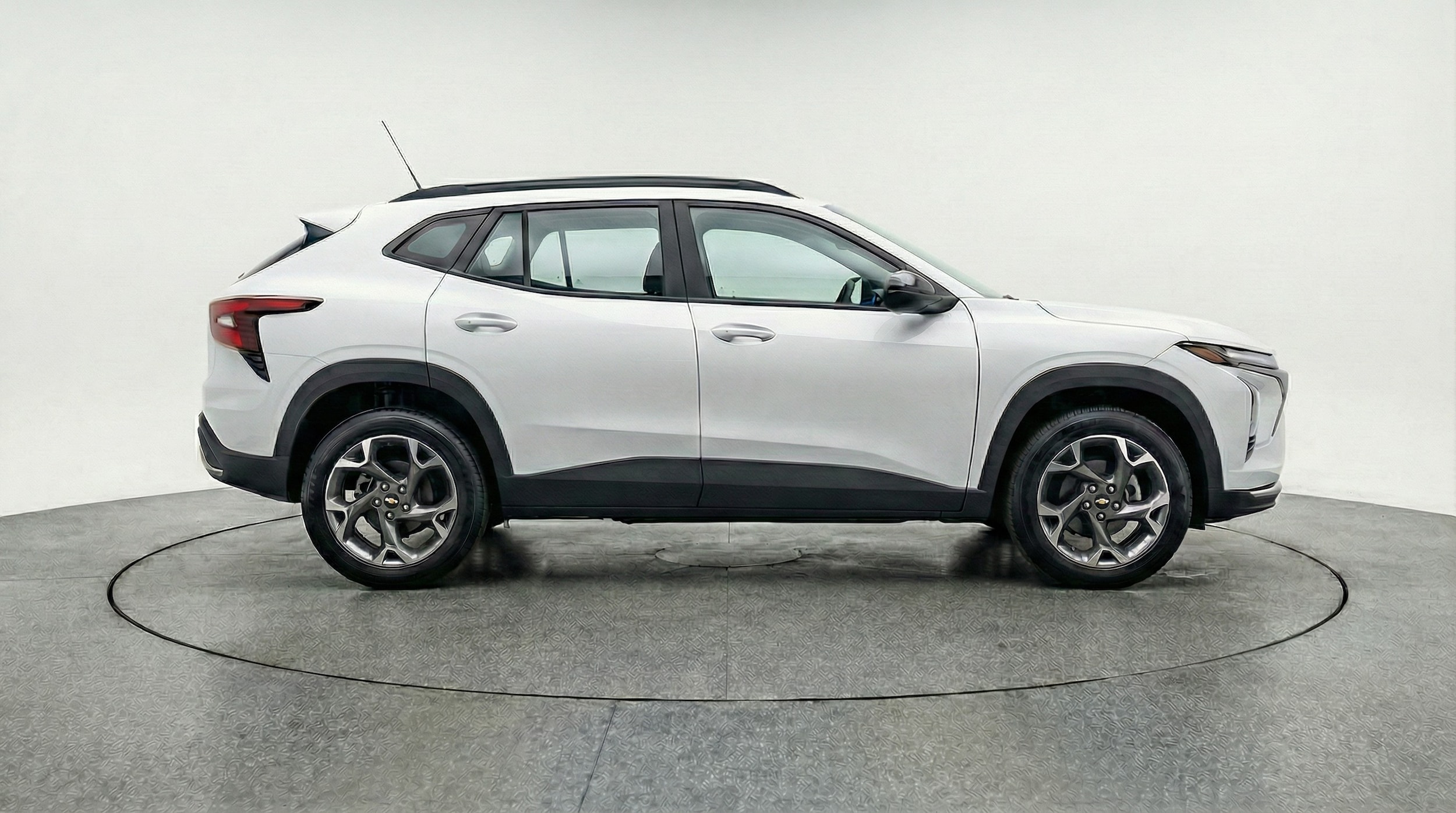 Thumbnail: 2025 Chevrolet Trax - 8