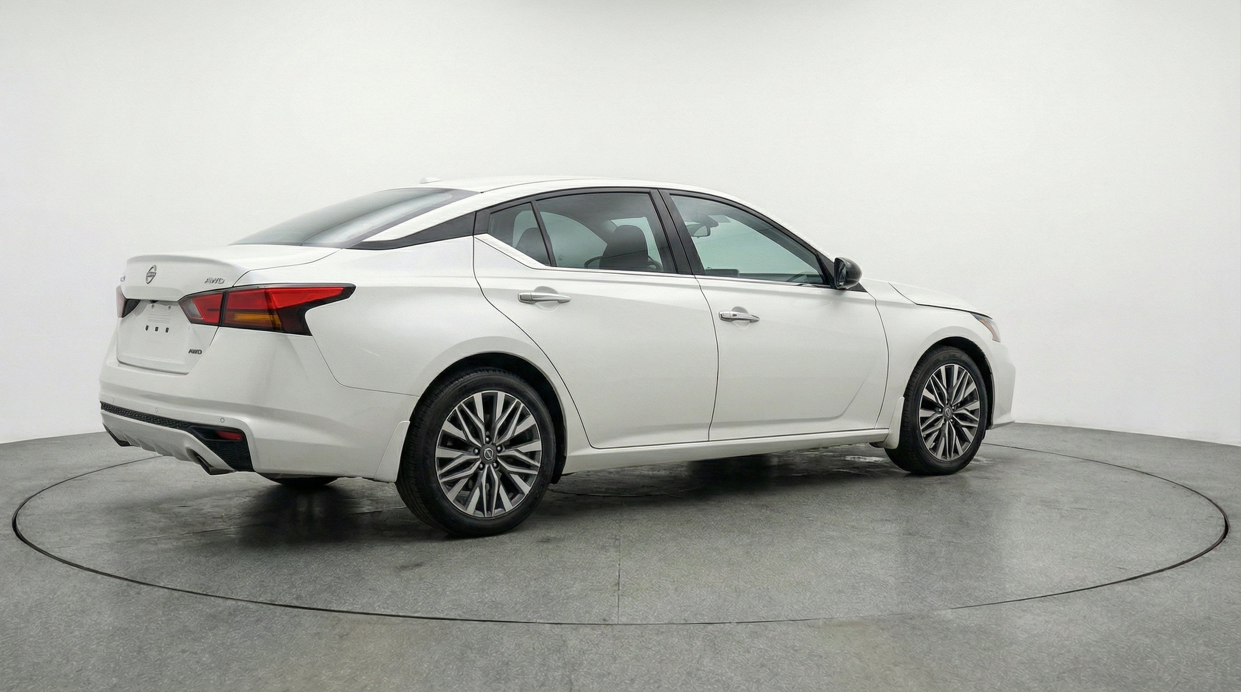 Thumbnail: 2025 Nissan Altima - 9