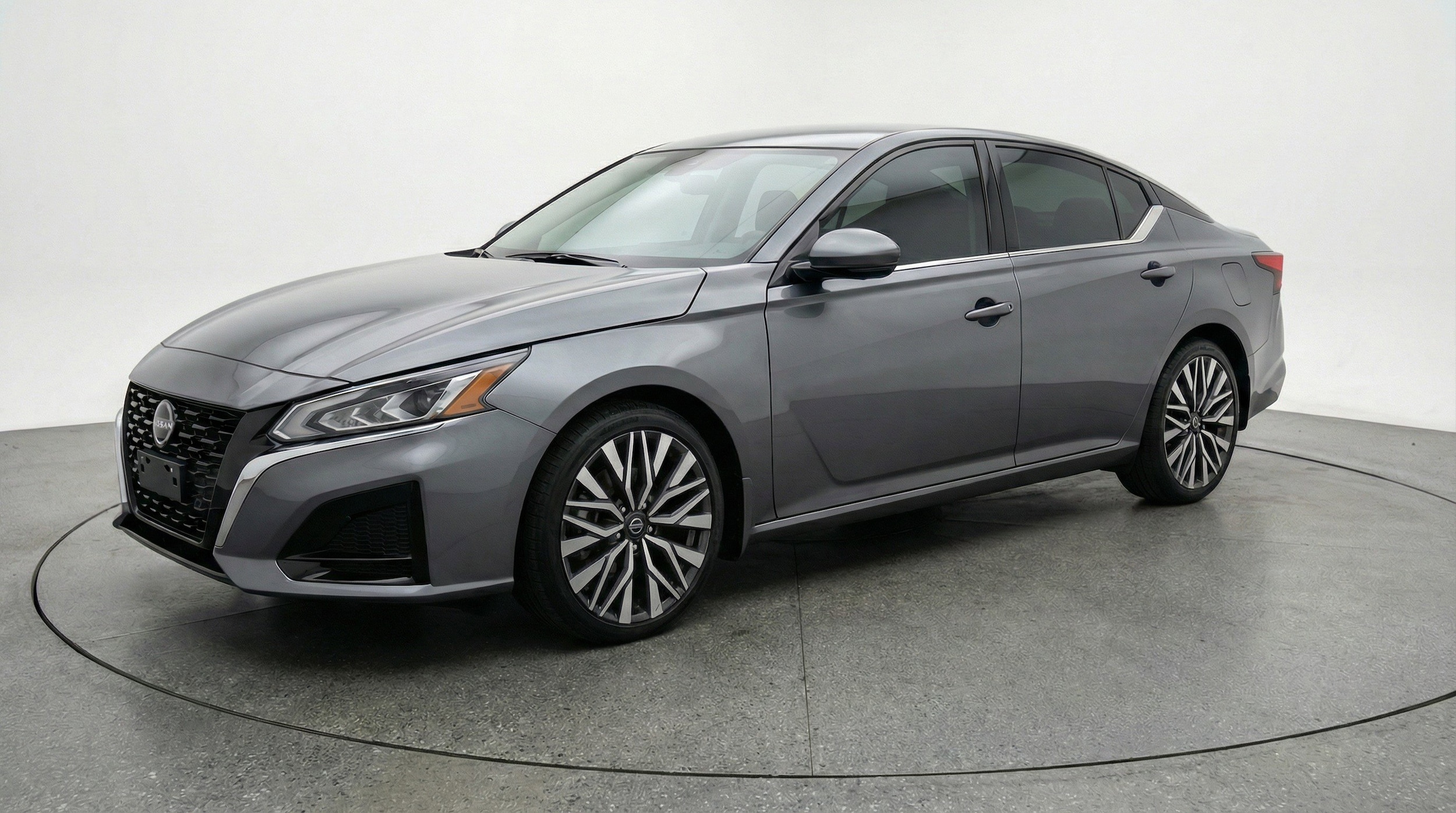 Thumbnail: 2025 Nissan Altima - 3