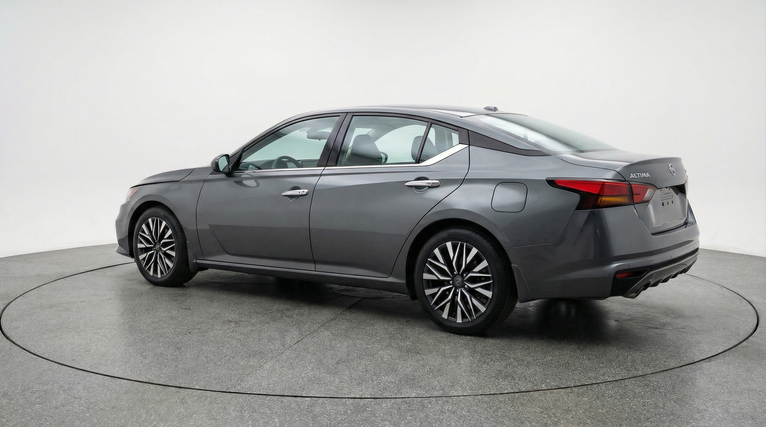 Thumbnail: 2025 Nissan Altima - 5