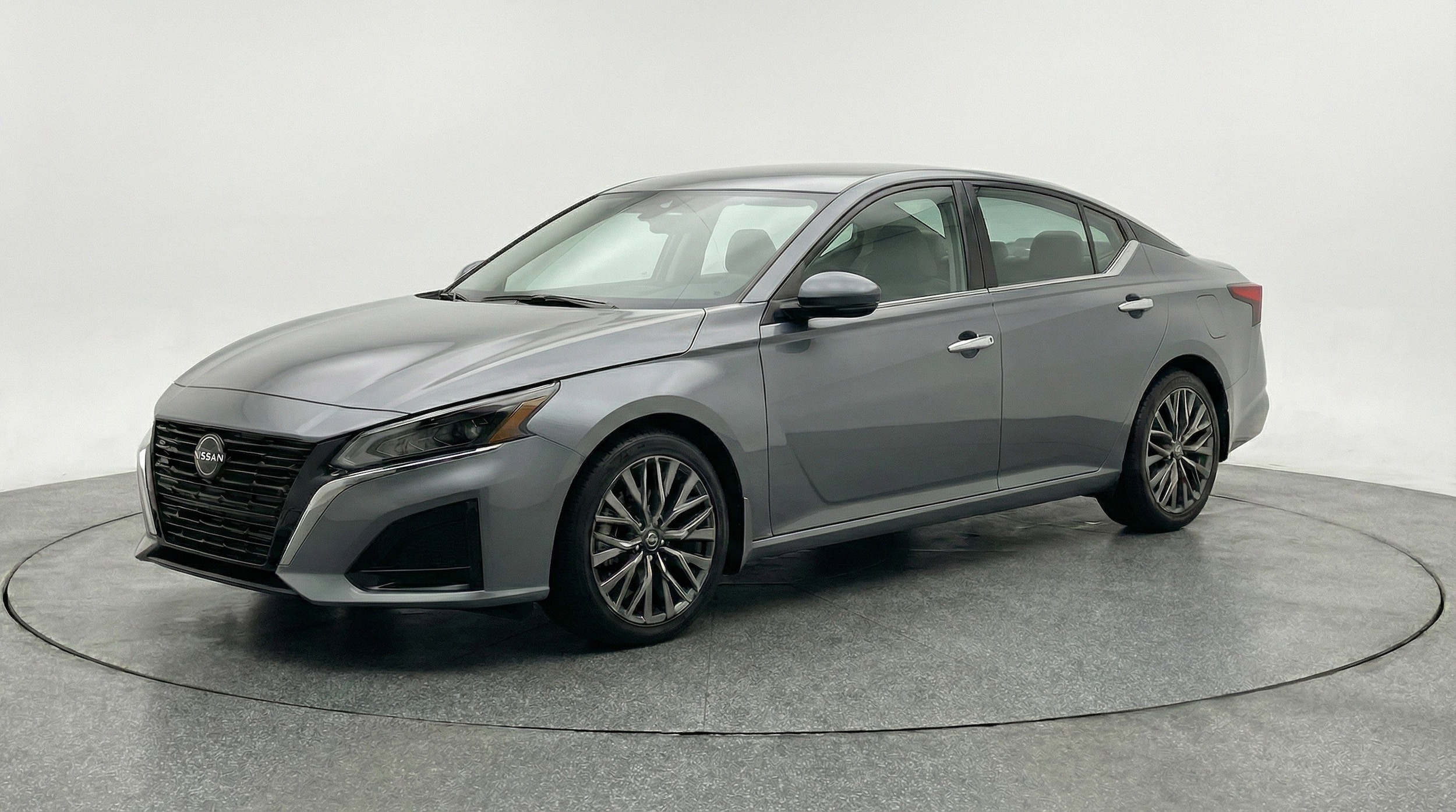 Thumbnail: 2025 Nissan Altima - 3
