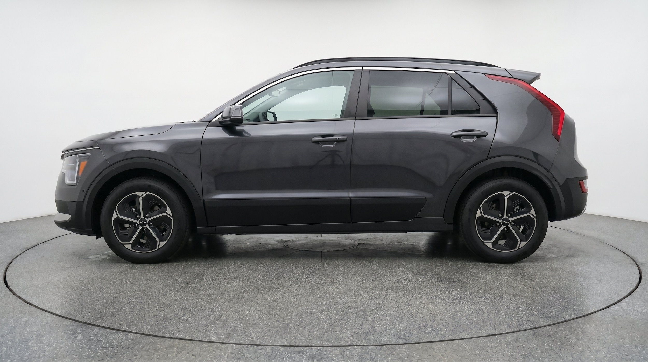 Thumbnail: 2026 Kia Niro - 5
