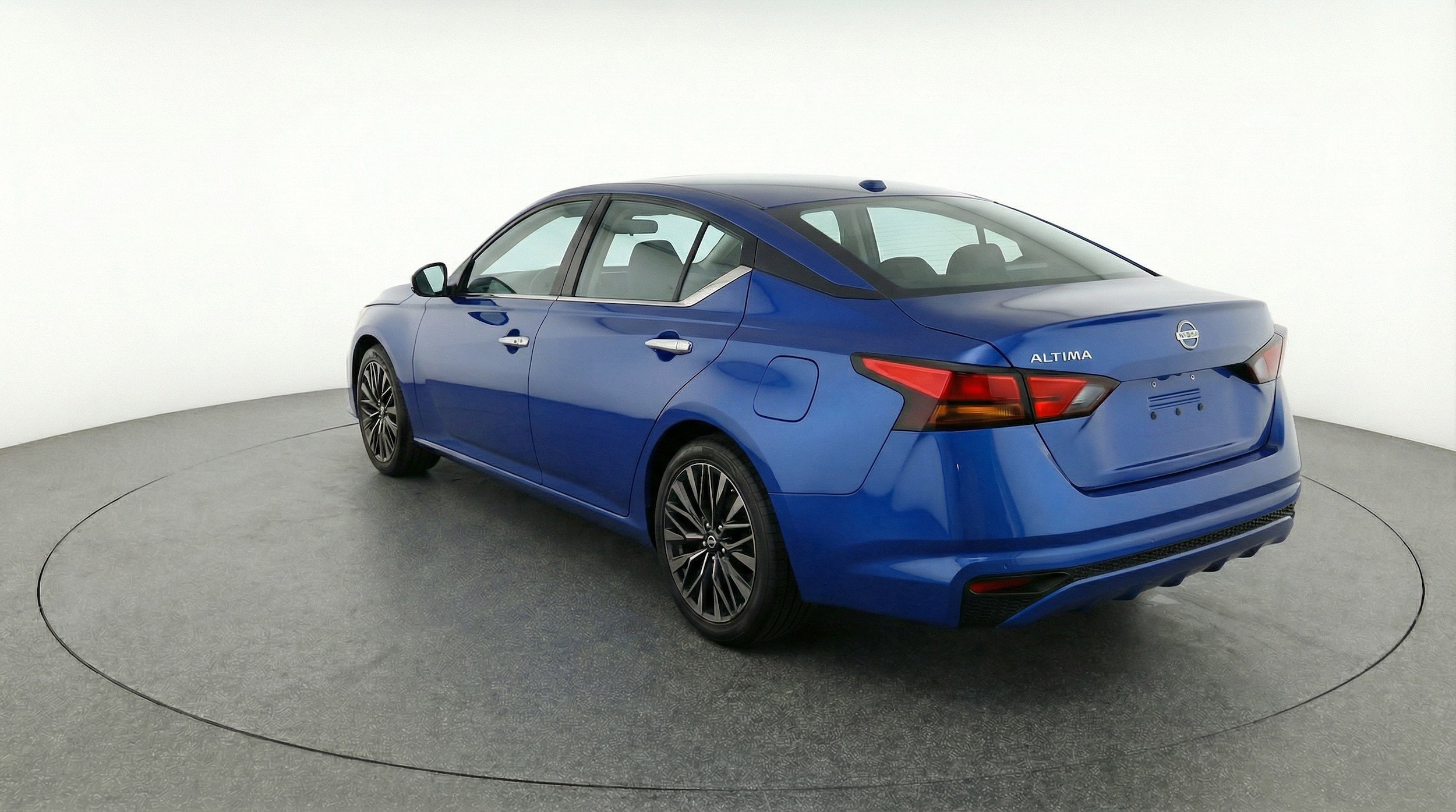 Thumbnail: 2025 Nissan Altima - 6