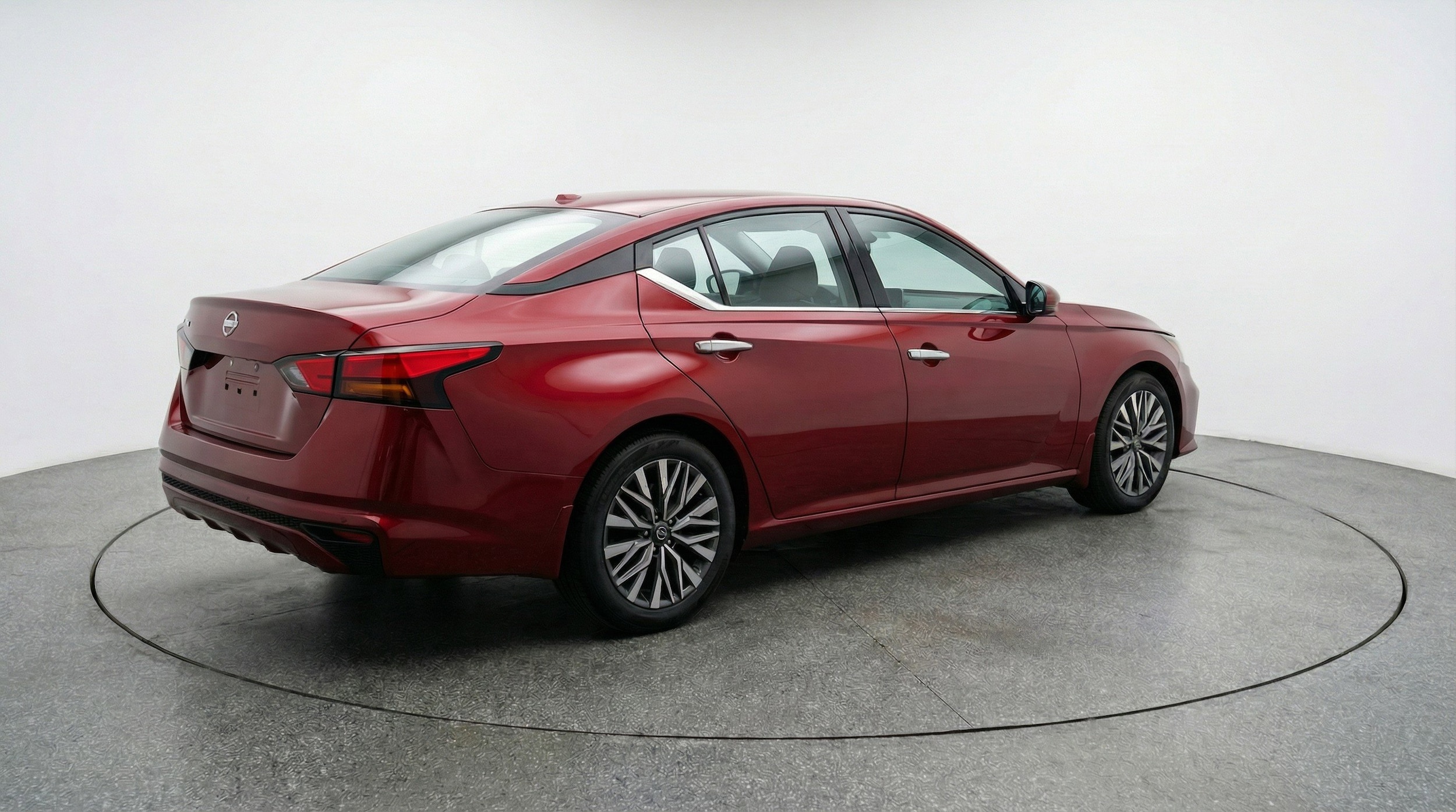 Thumbnail: 2025 Nissan Altima - 9