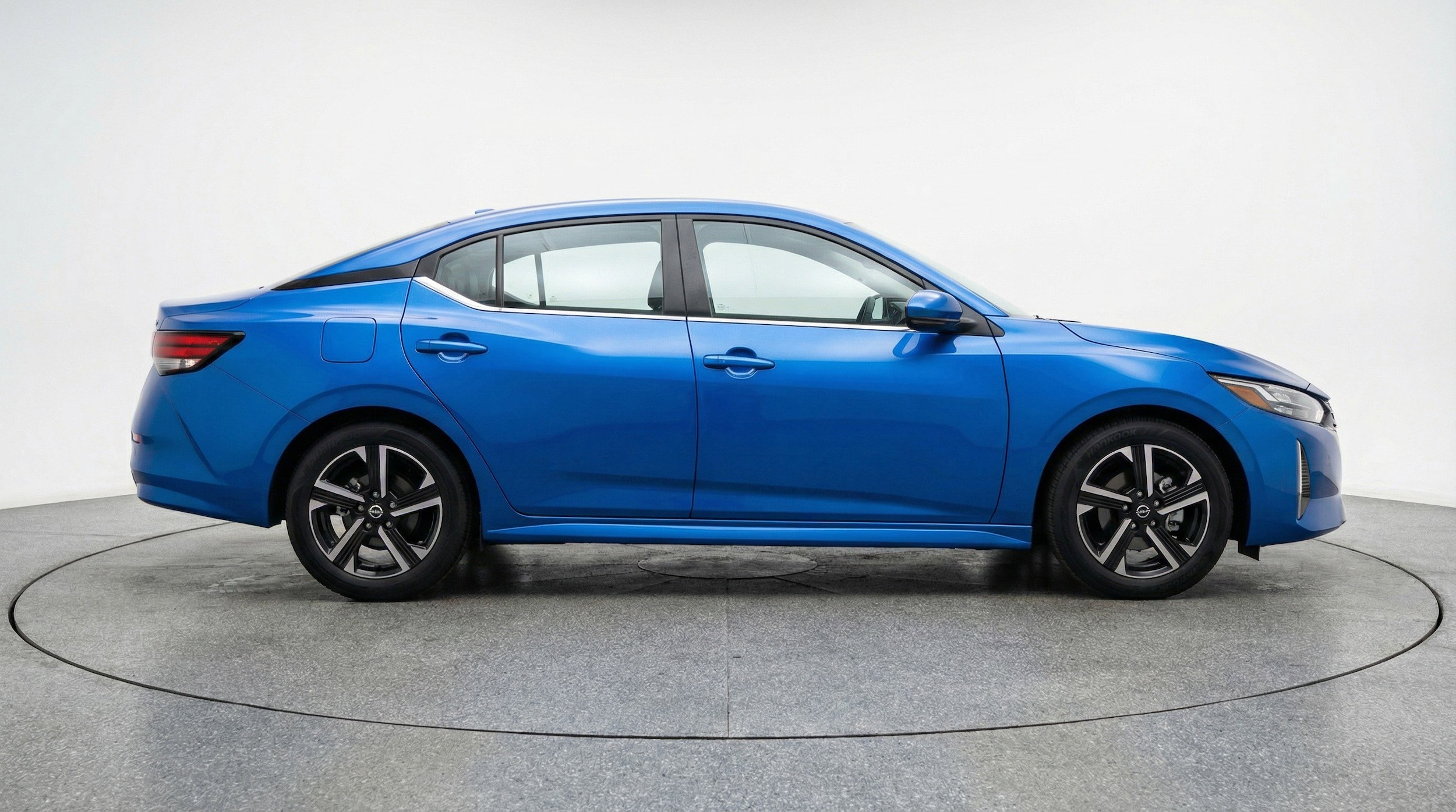 Thumbnail: 2025 Nissan Sentra - 11
