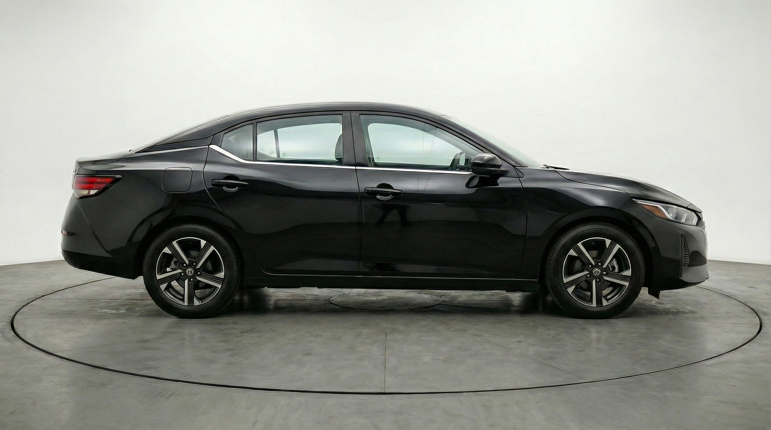 Thumbnail: 2025 Nissan Sentra - 11