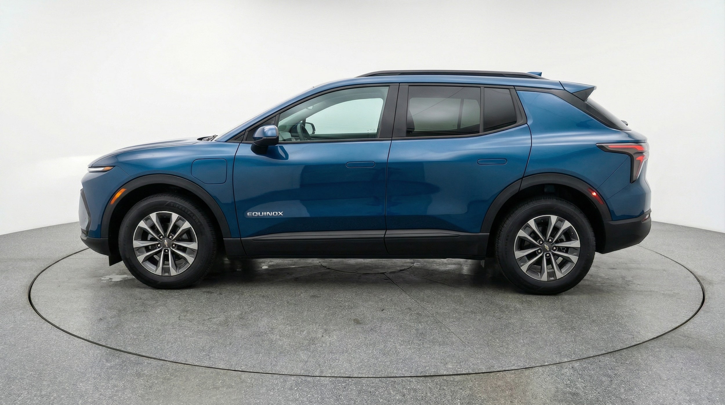 Thumbnail: 2025 Chevrolet Equinox - 4