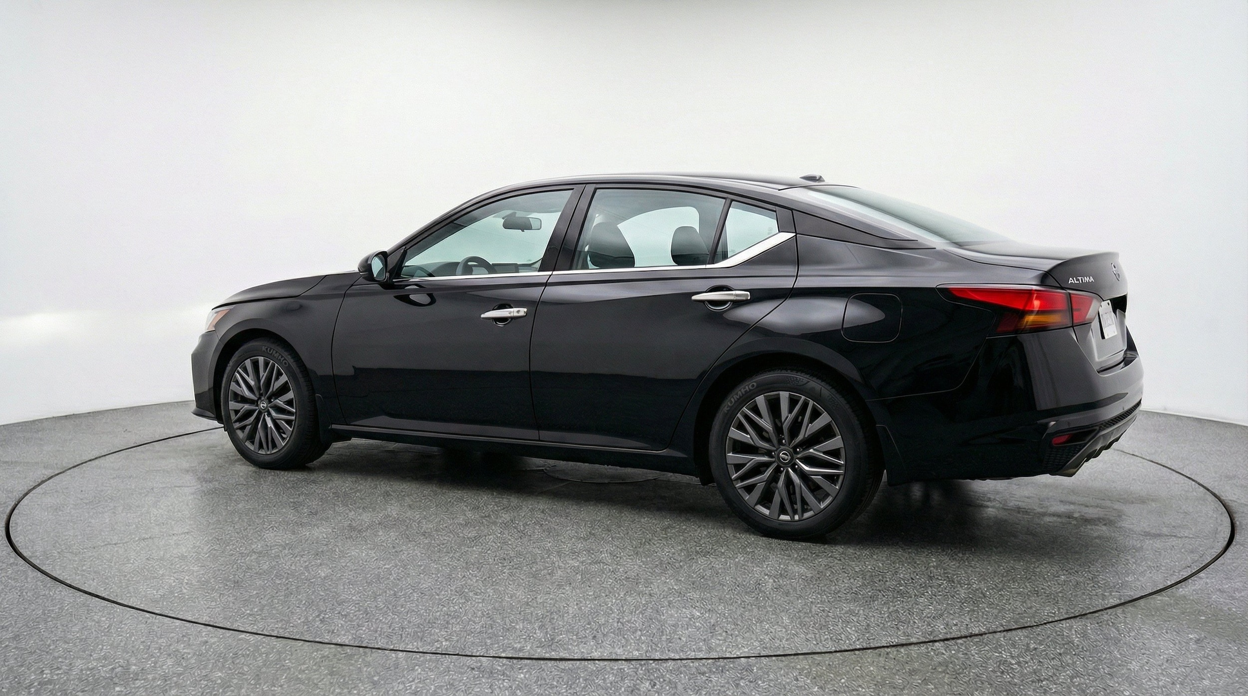Thumbnail: 2025 Nissan Altima - 6