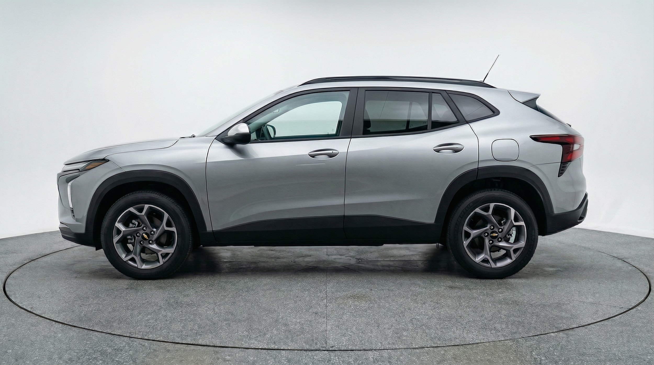 Thumbnail: 2025 Chevrolet Trax - 4