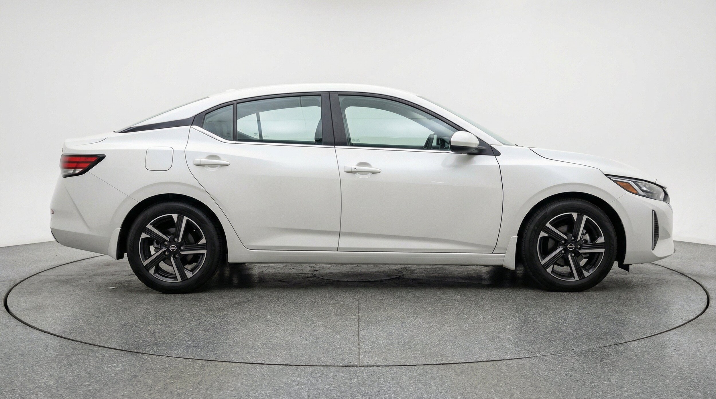 Thumbnail: 2025 Nissan Sentra - 11