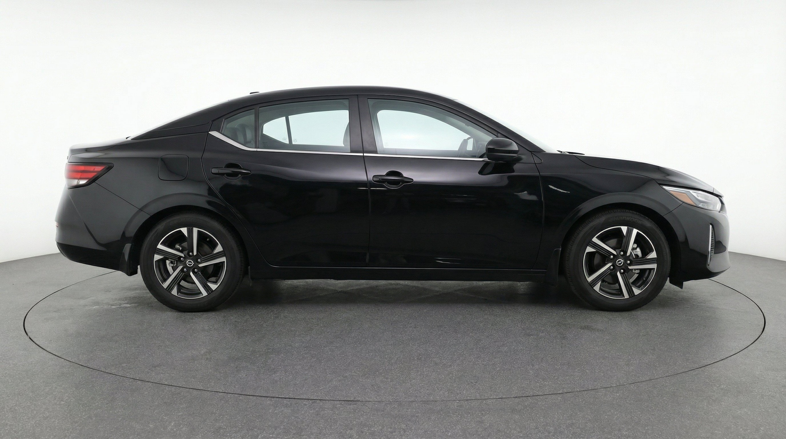 Thumbnail: 2025 Nissan Sentra - 11