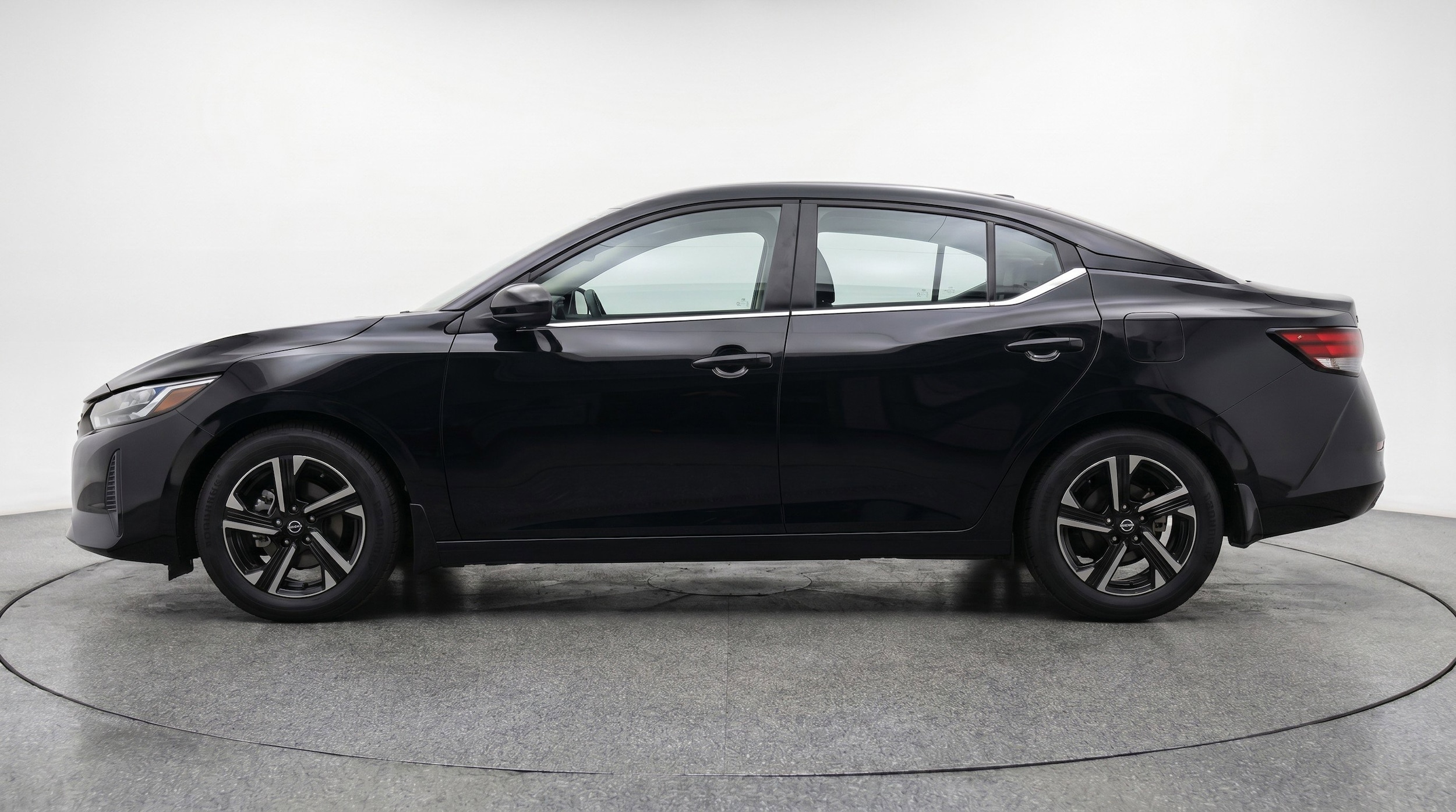 Thumbnail: 2025 Nissan Sentra - 5