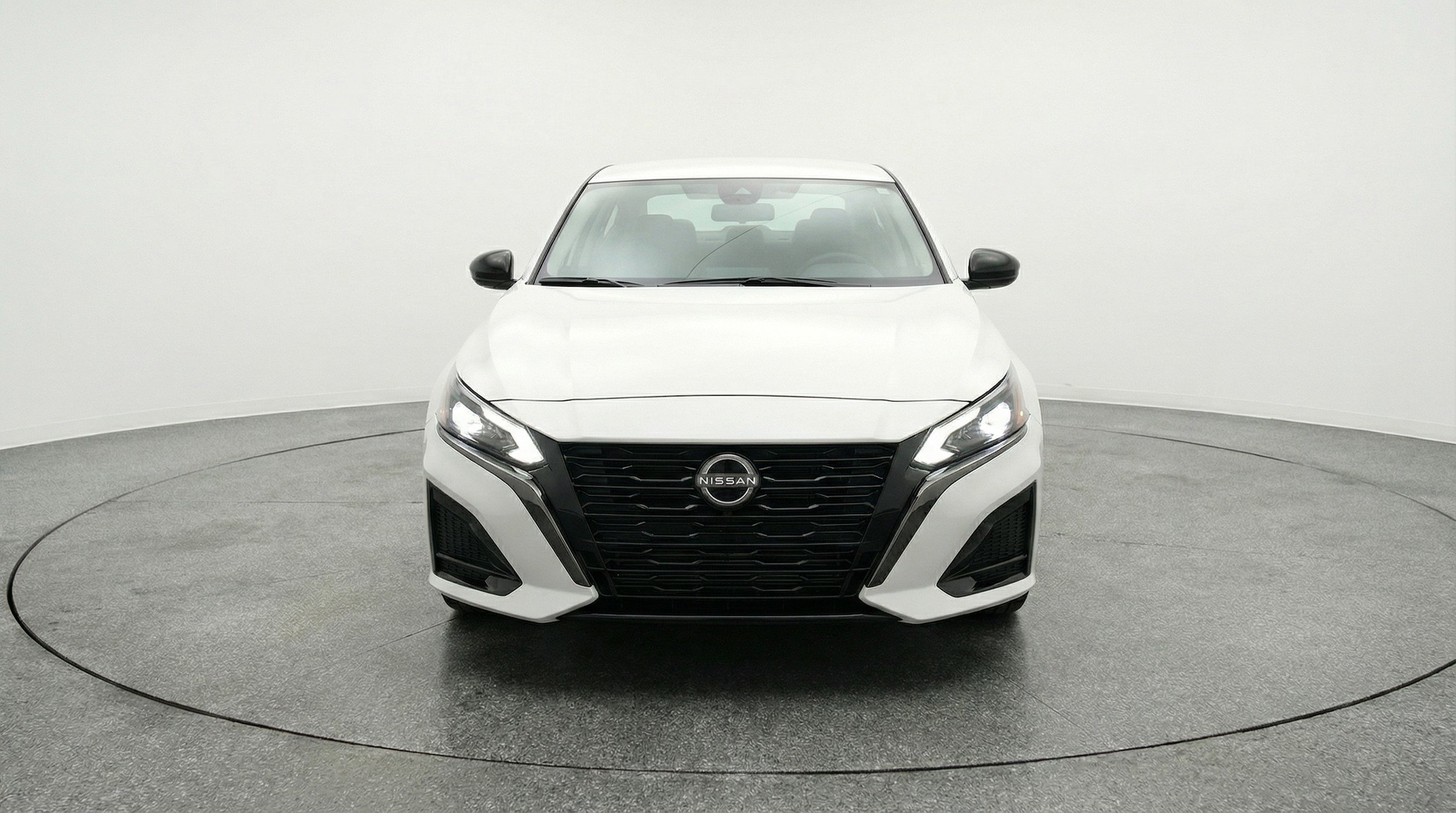 Thumbnail: 2025 Nissan Altima - 2