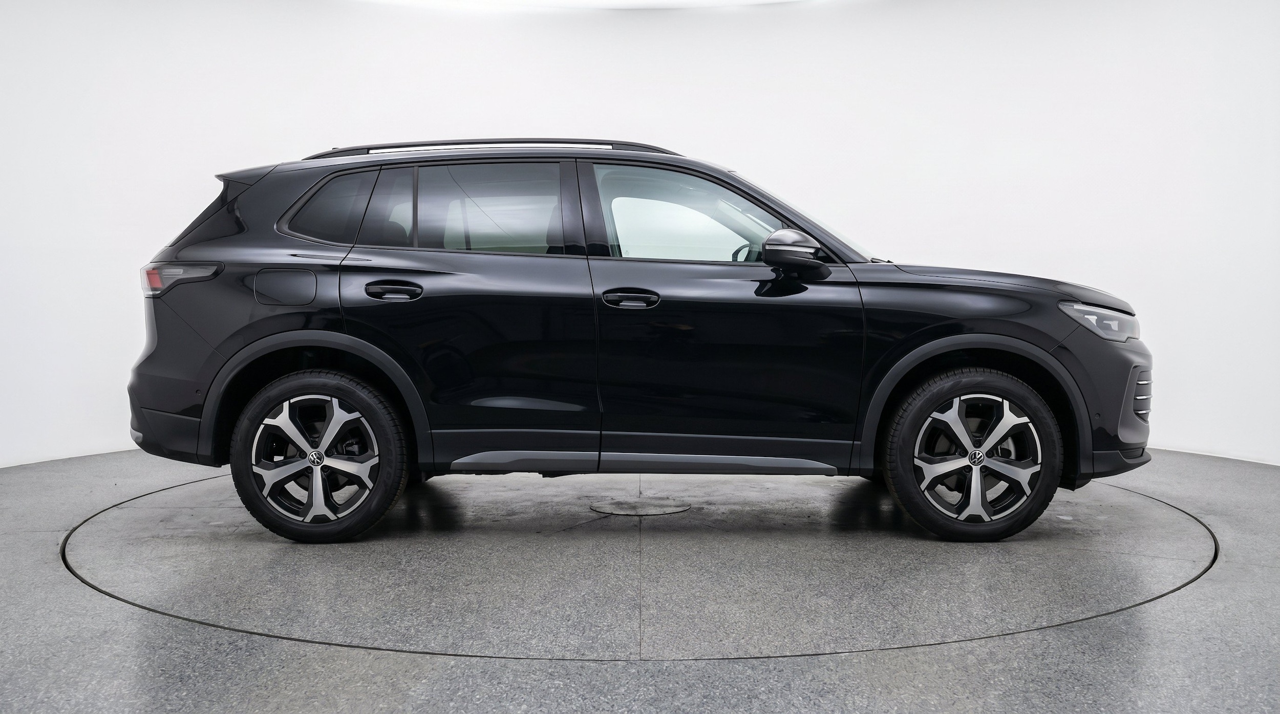 Thumbnail: 2026 Volkswagen Tiguan - 11