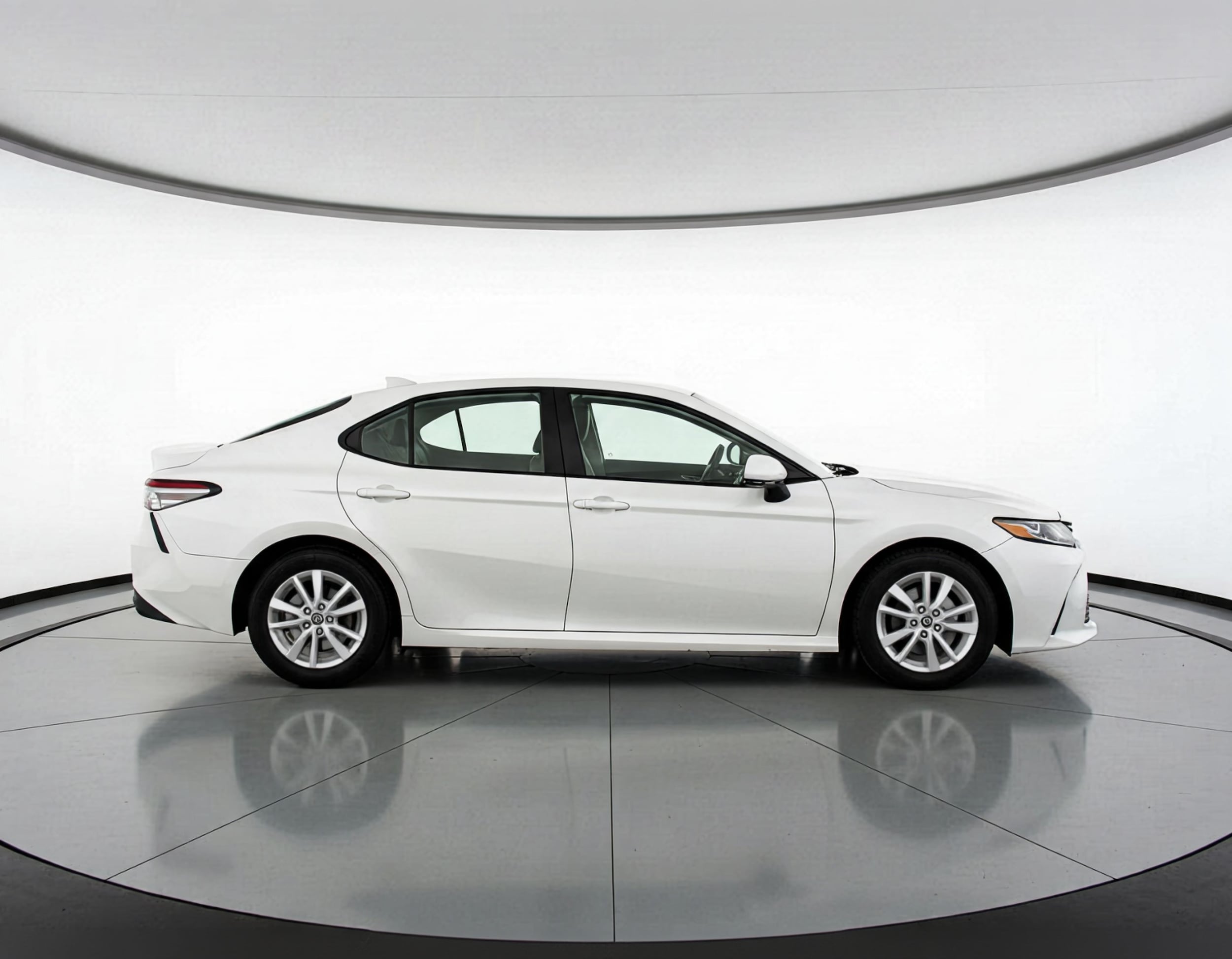 Thumbnail: 2025 Toyota Camry - 8