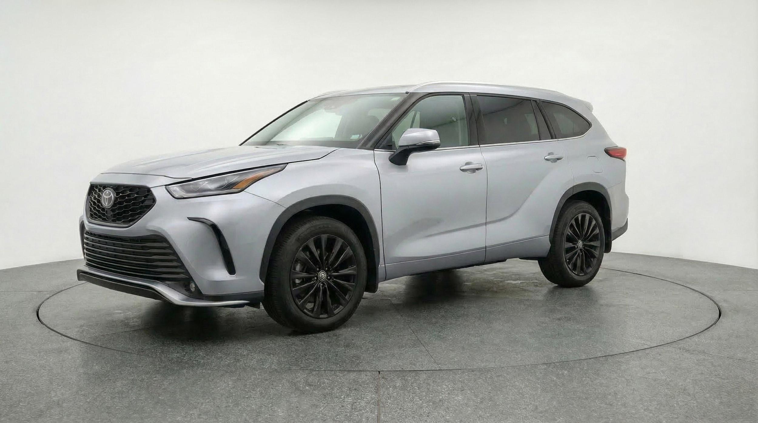 Thumbnail: 2025 Toyota Highlander - 3