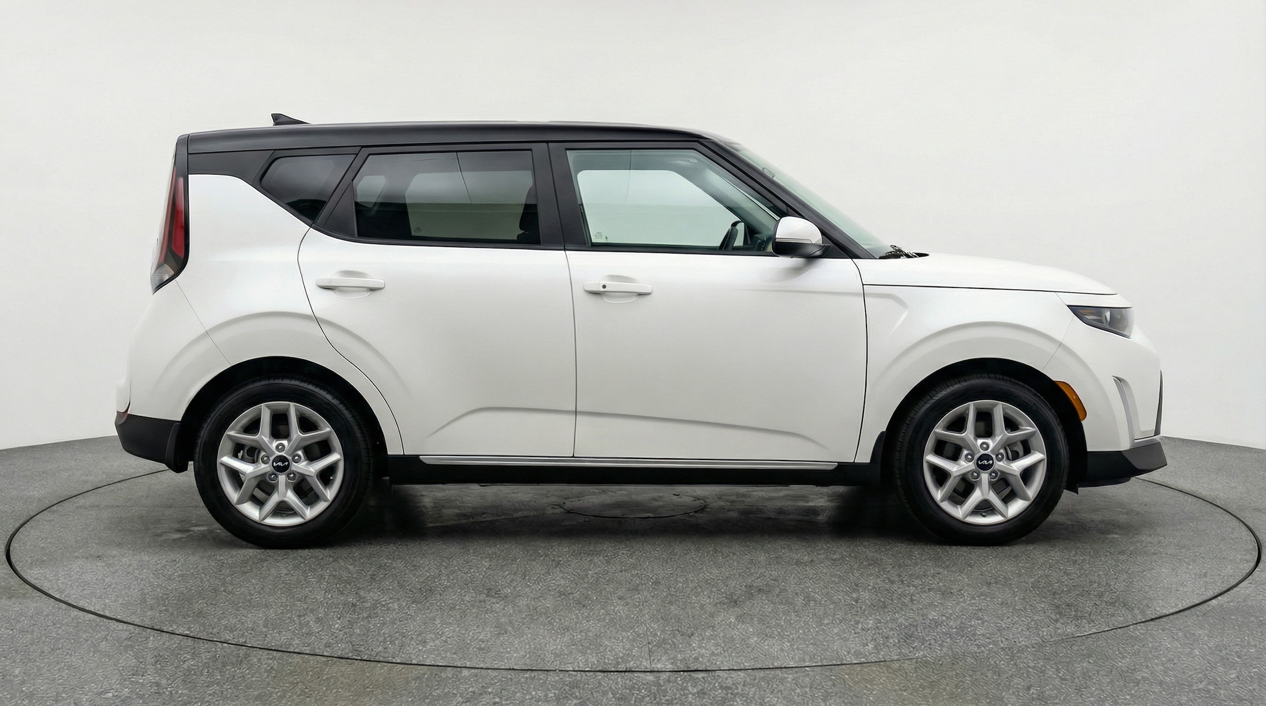 Thumbnail: 2025 Kia Soul - 8